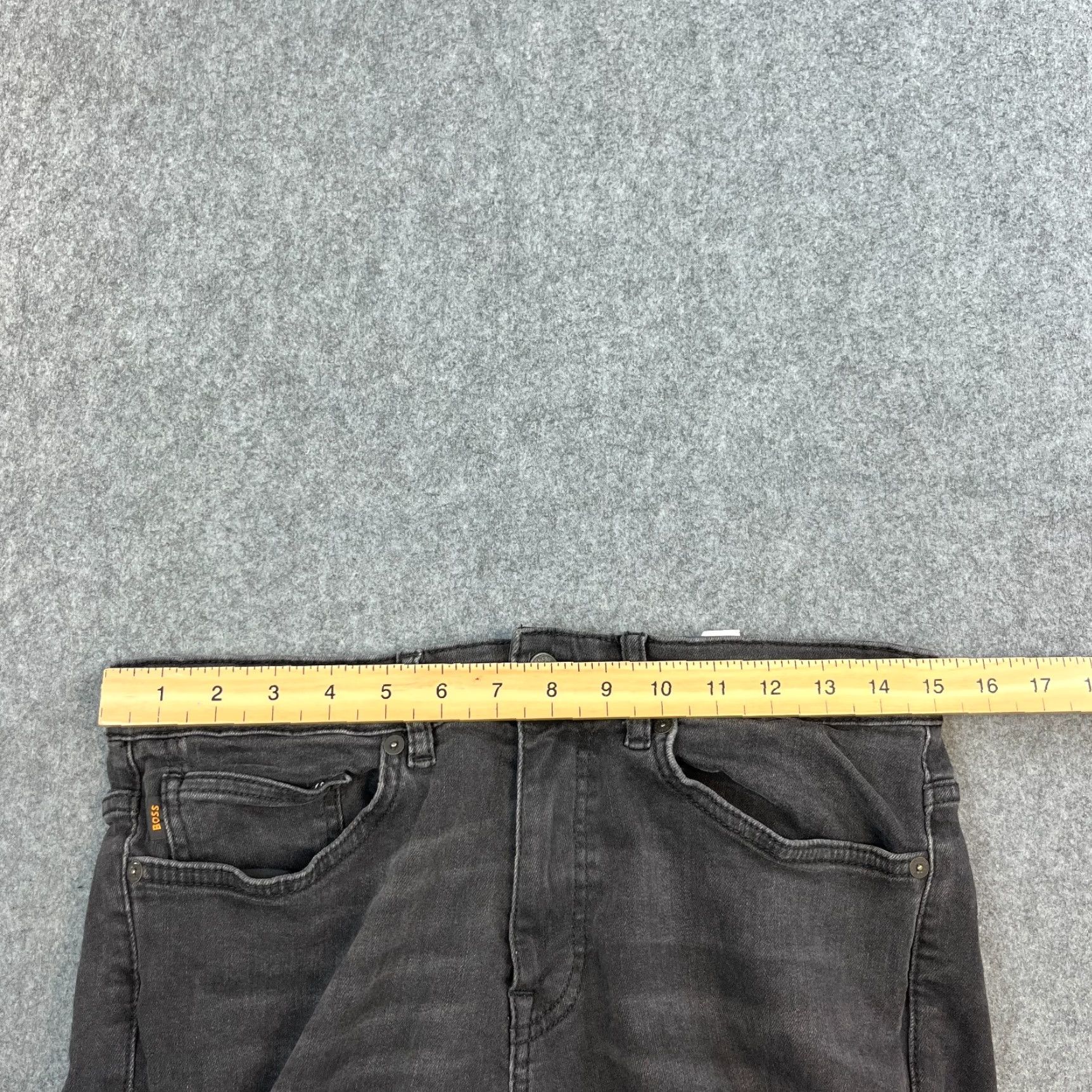 Hugo Boss HUGO BOSS Jeans Slim Skinny Delaware 32 Dark Grey Denim Warm Comfort Stretch 5-Pocket Mens Regular 32in Inside Leg 32in Grey Denim Size US 32 / EU 48 - 6 Thumbnail