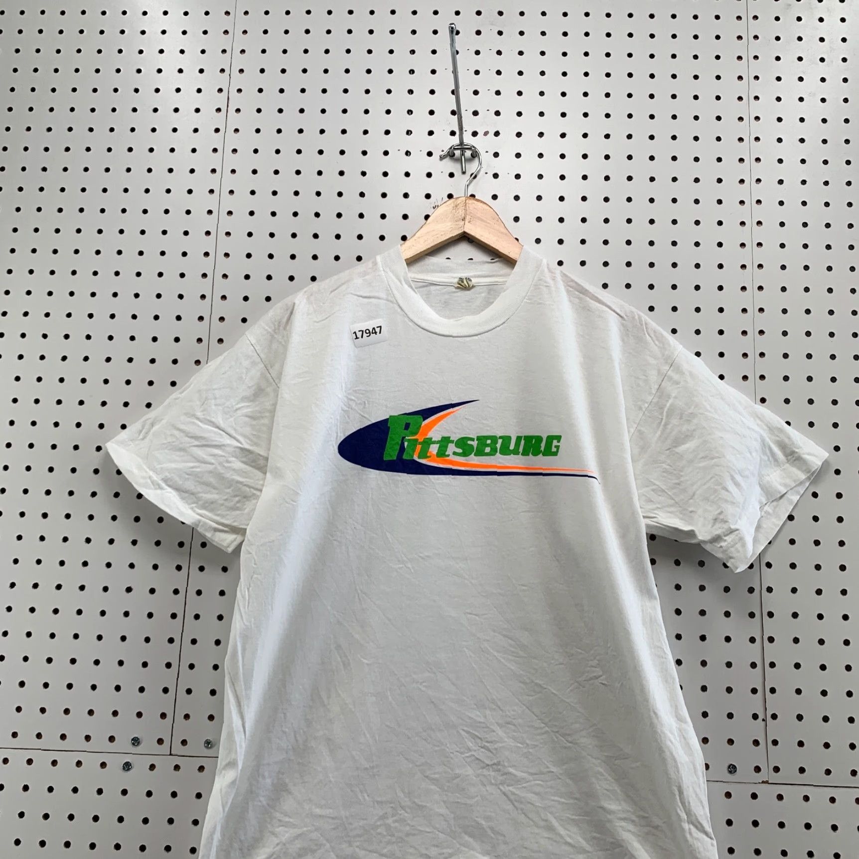 Vintage VINTAGE Screen Stars 80s Pittsburgh T-Shirt Adult Large Short Sleeve White Single Stitch Mens Size US L / EU 52-54 / 3 - 6 Thumbnail