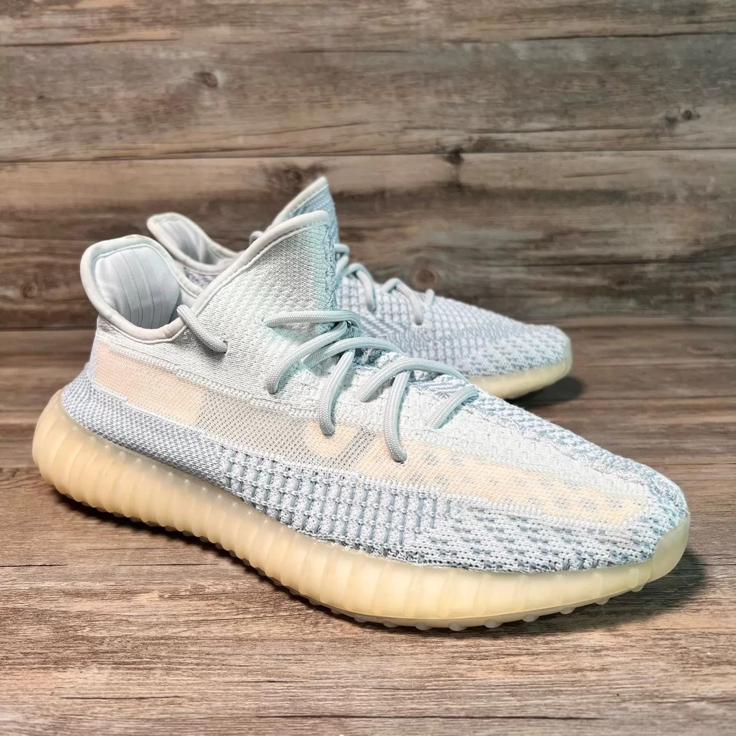 Adidas adidas Yeezy 350 V2 Cloud White/Ice Blue FW3043 44 (97 New) Size US 10 / EU 43 - 2 Thumbnail