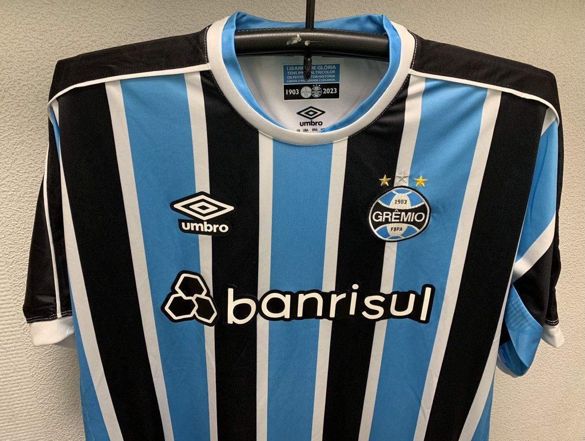 Umbro Gremio Suarez 9 Umbro soccer jersey 4xl xxxxl brasil Brazil Size US XXL / EU 58 / 5 - 3 Thumbnail