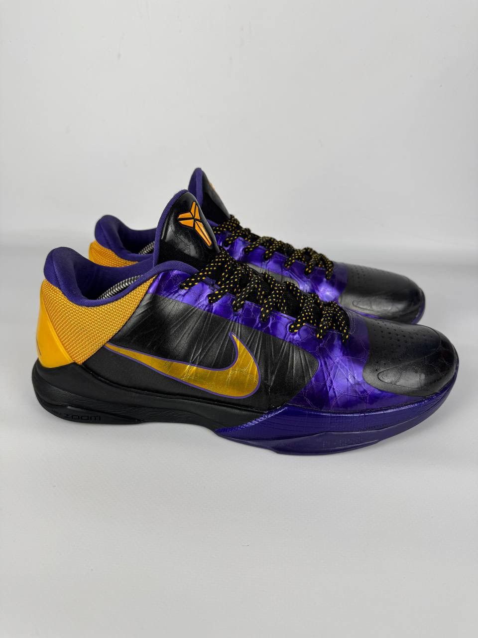 Nike Nike Kobe 5 Og Lakers Away 2010 Size US 11.5 / EU 44-45 - 3 Thumbnail