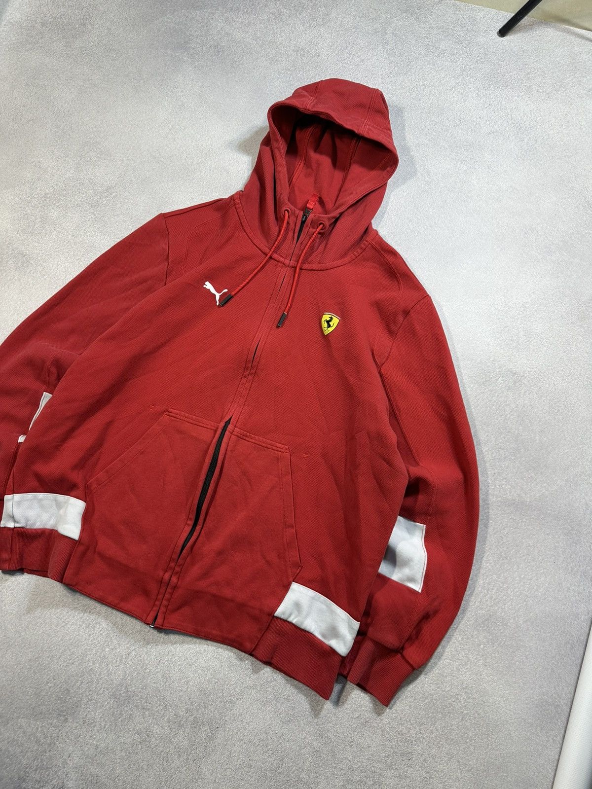 Ferrari Puma Ferrari Formula 1 Racing Zip Hoodie Sz XL Size US XL / EU 56 / 4 - 4 Thumbnail