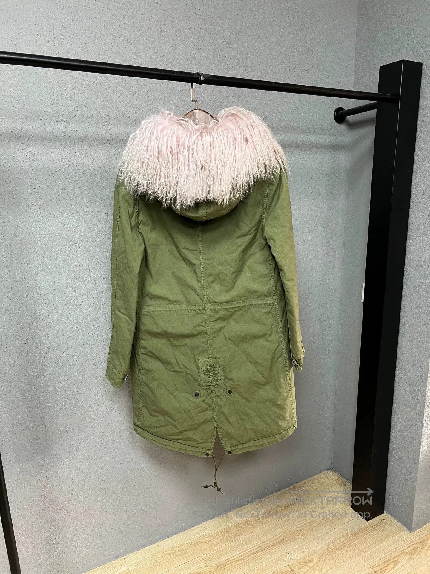 Moncler green parka coat with fur collar. Size XS / US 0-2 / IT 36-38 - 2 Thumbnail