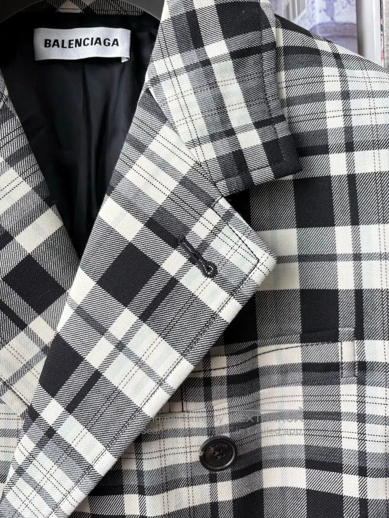 Balenciaga Balenciaga Black and White Plaid Double-Breasted Classic T Size XS / US 0-2 / IT 36-38 - 3 Thumbnail