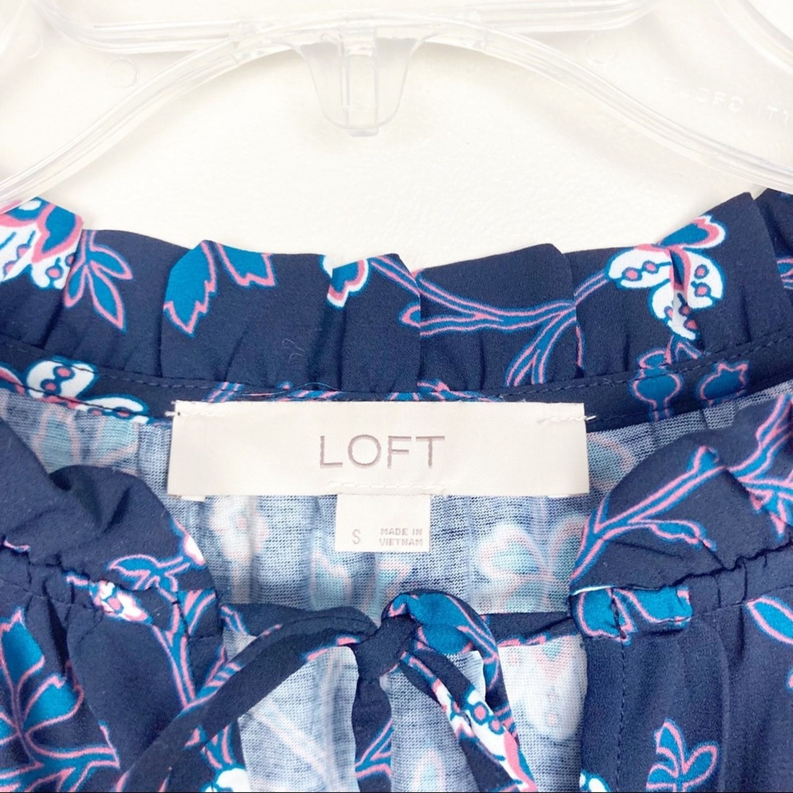 Loft Loft Blue Floral Long Sleeve Blouse Sz S Size S / US 4 / IT 40 - 3 Thumbnail