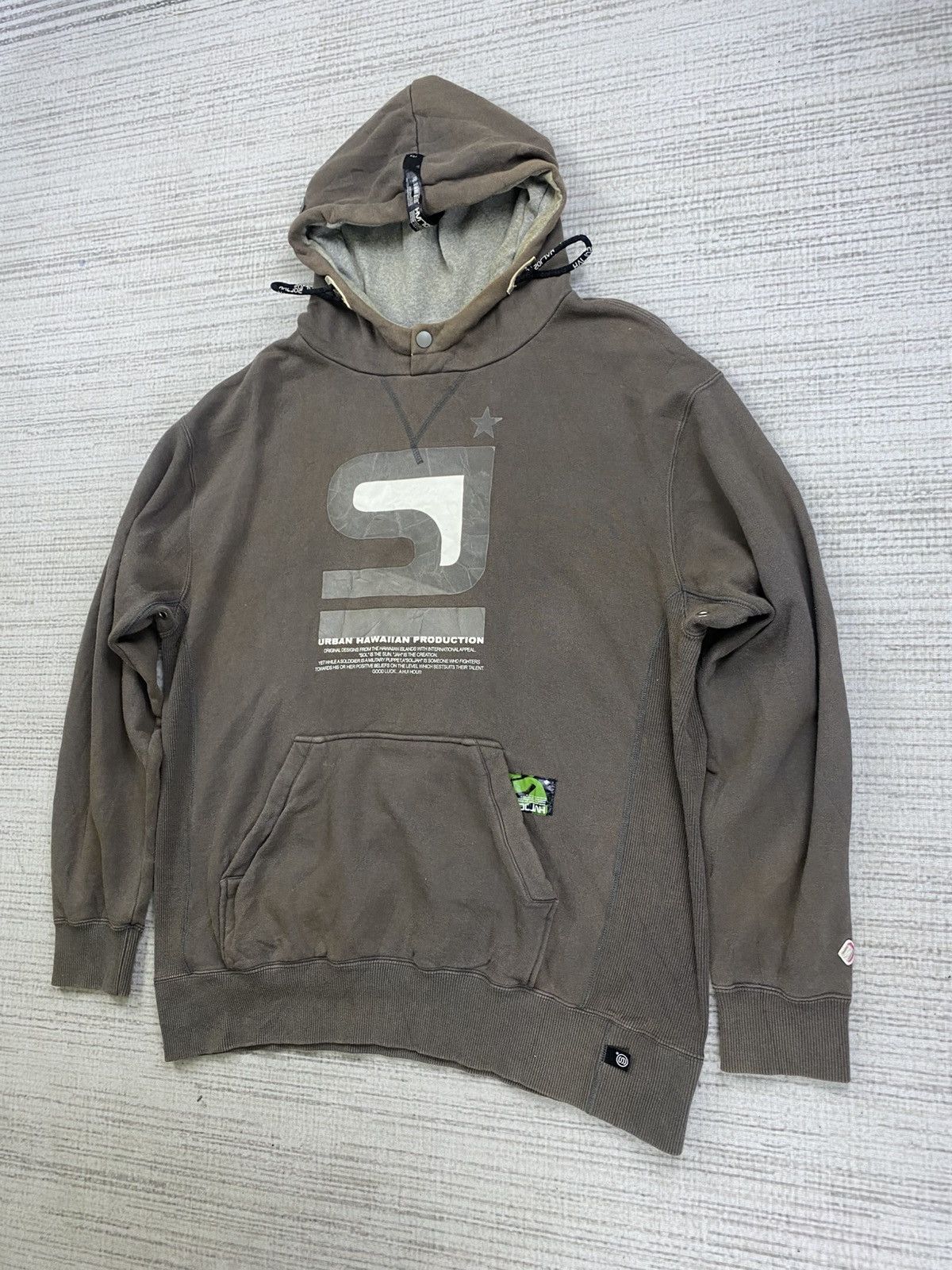 Vintage Vintage Soljah Urban Hawaian Surfing Space Station Hoodie Size US XL / EU 56 / 4 - 4 Thumbnail