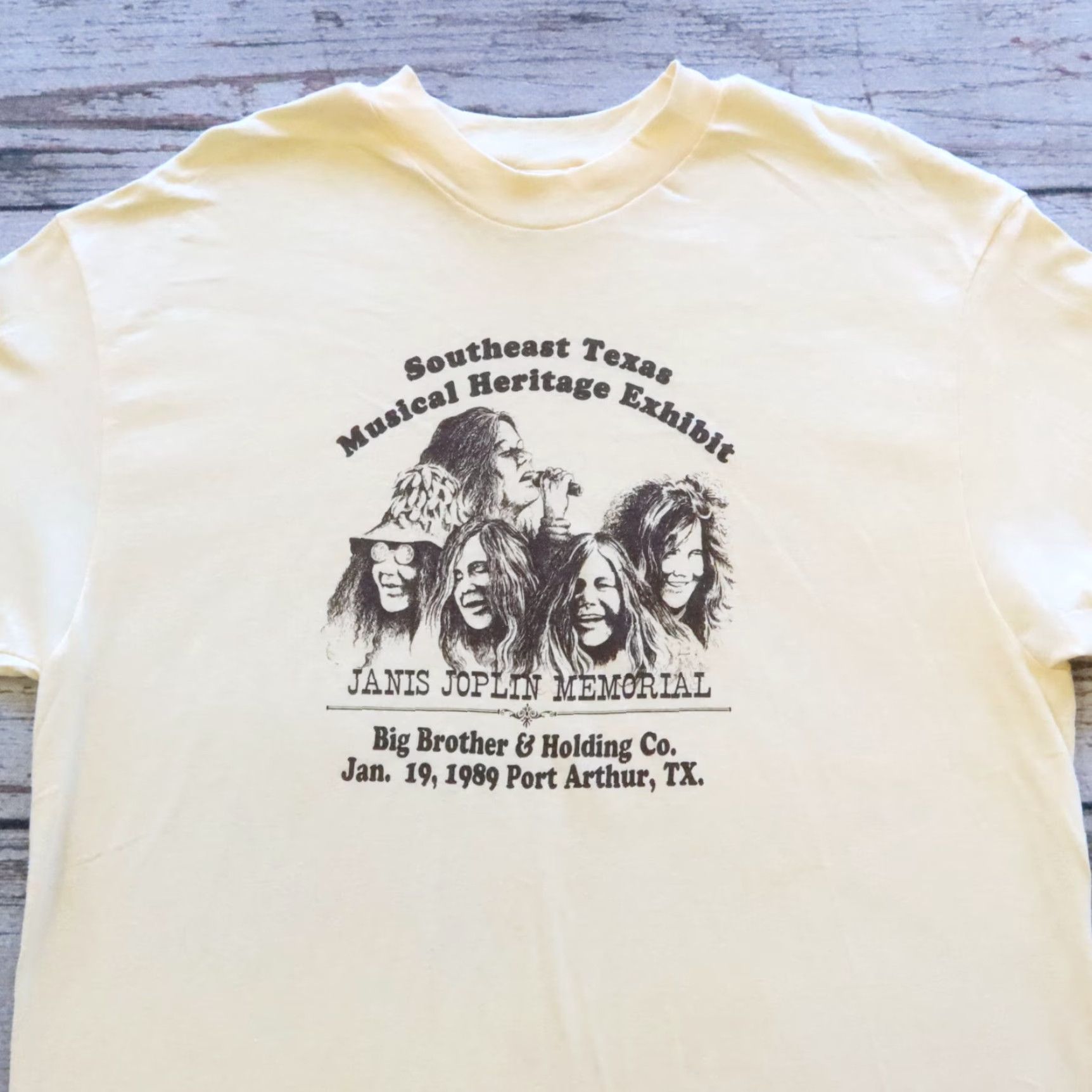 Hanes VINTAGE Janis Joplin Memorial Tee Tshirt XL Hanes Men Brown T-Shirt 1960s 70s Concert Gift Girls Mens Size US XL / EU 56 / 4 - 2 Thumbnail