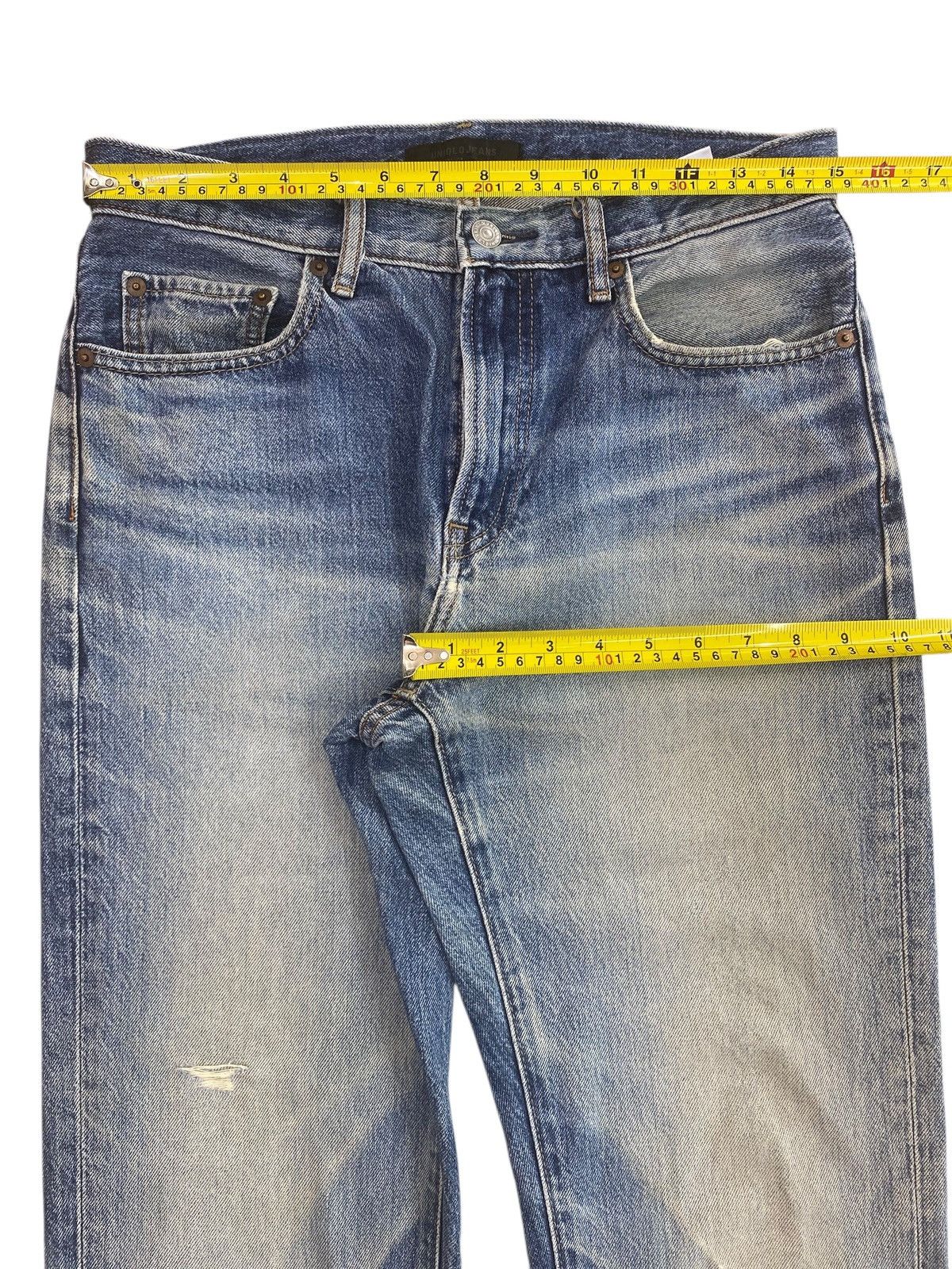 Uniqlo Uniqlo Whiskers Faded Wash Style Straight Cut Jeans Size US 30 / EU 46 - 5 Thumbnail
