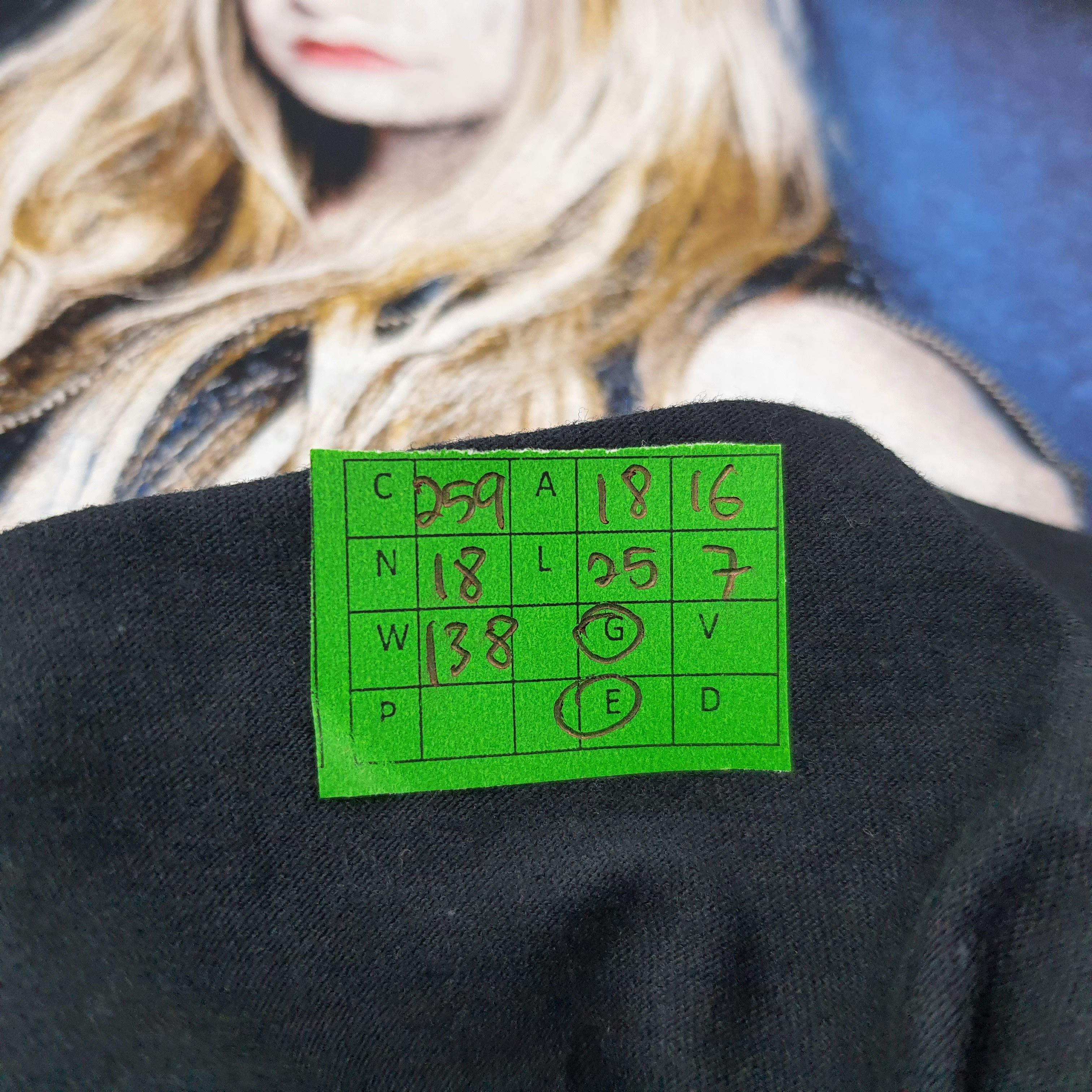 Band Tees Vintage The Avril Lavigne Tour 2014 Tshirt C259N18 Size US S / EU 44-46 / 1 - 7 Thumbnail