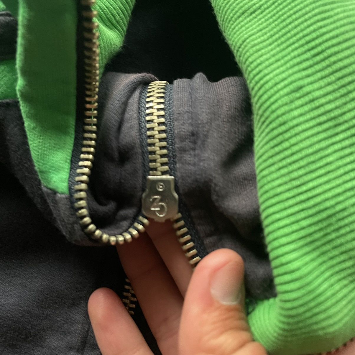 Versace Vintage 90s Versace Sport Zip Sweatshirt Size US L / EU 52-54 / 3 - 4 Thumbnail