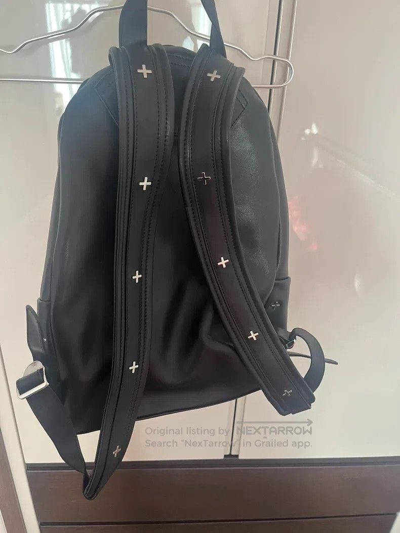 Givenchy Givenchy Metallic Five-pointed Star Embellished Leather Ba Size ONE SIZE - 5 Thumbnail
