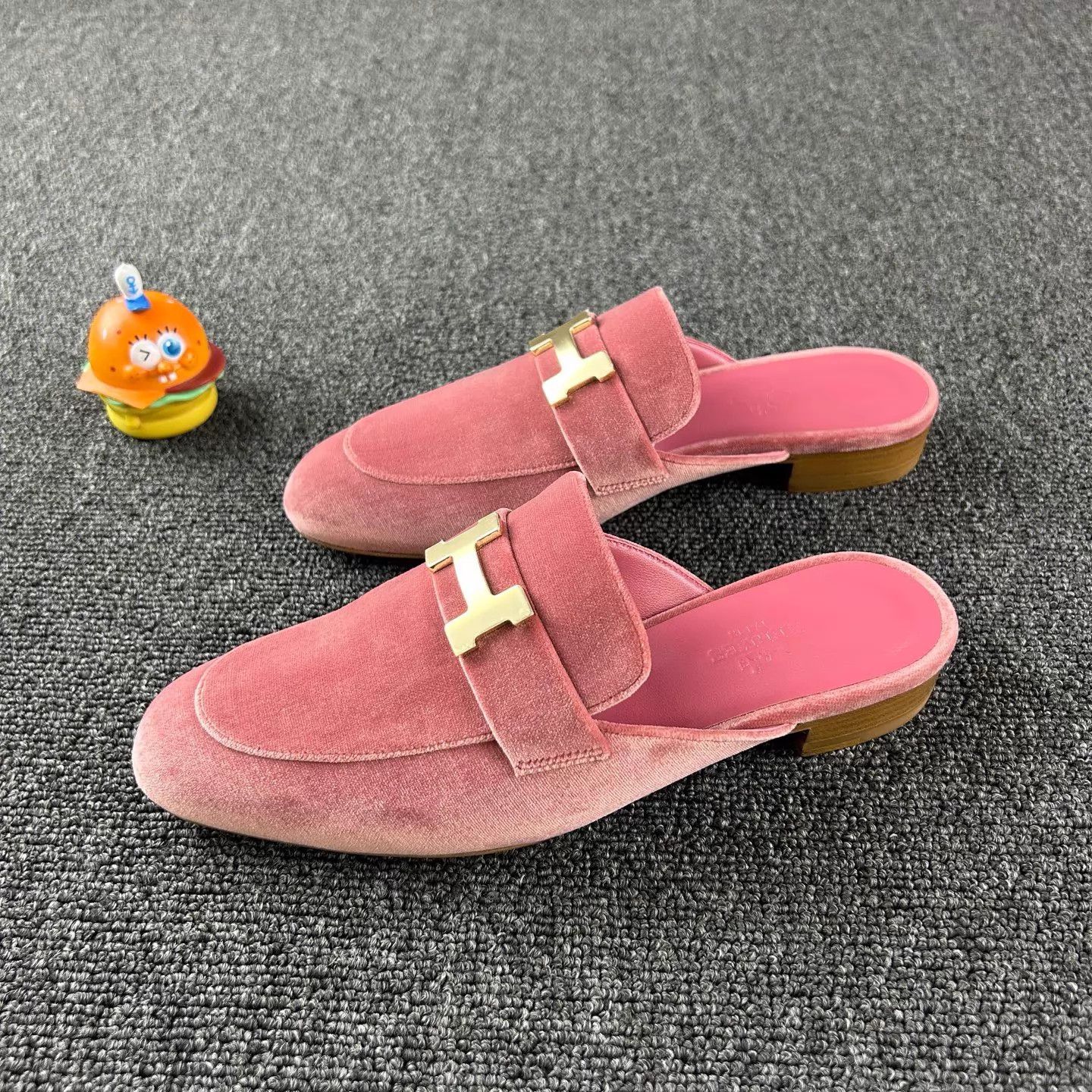 Hermes Hermès Pink Suede H Mules 36 Size US 5.5 / IT 35.5 - 1 Thumbnail