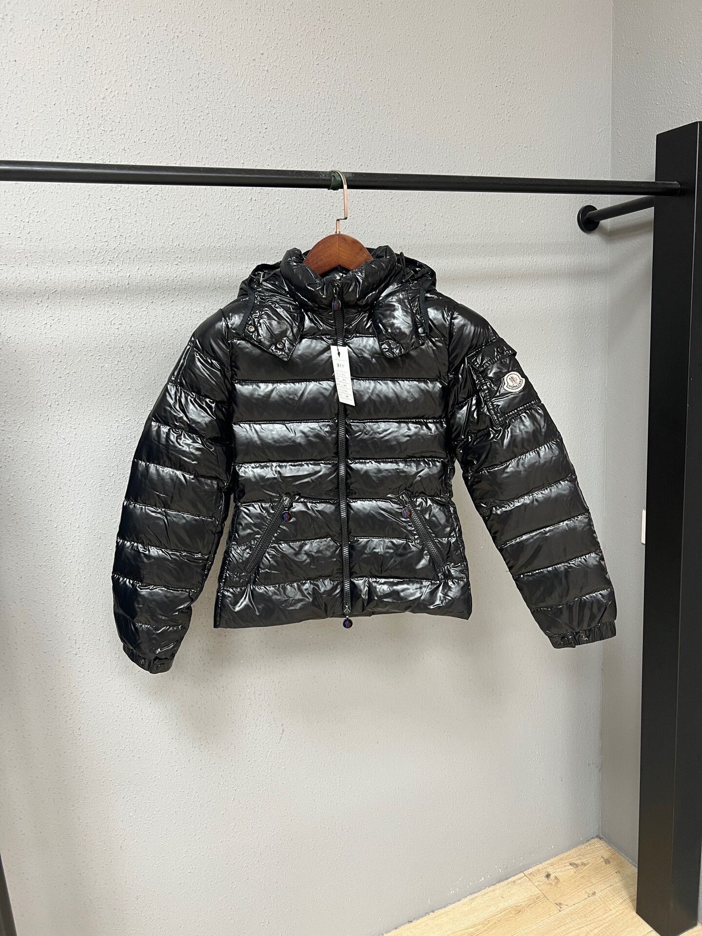 Moncler moncler black puffer jacket size 0 Size US XS / EU 42 / 0 - 1 Thumbnail