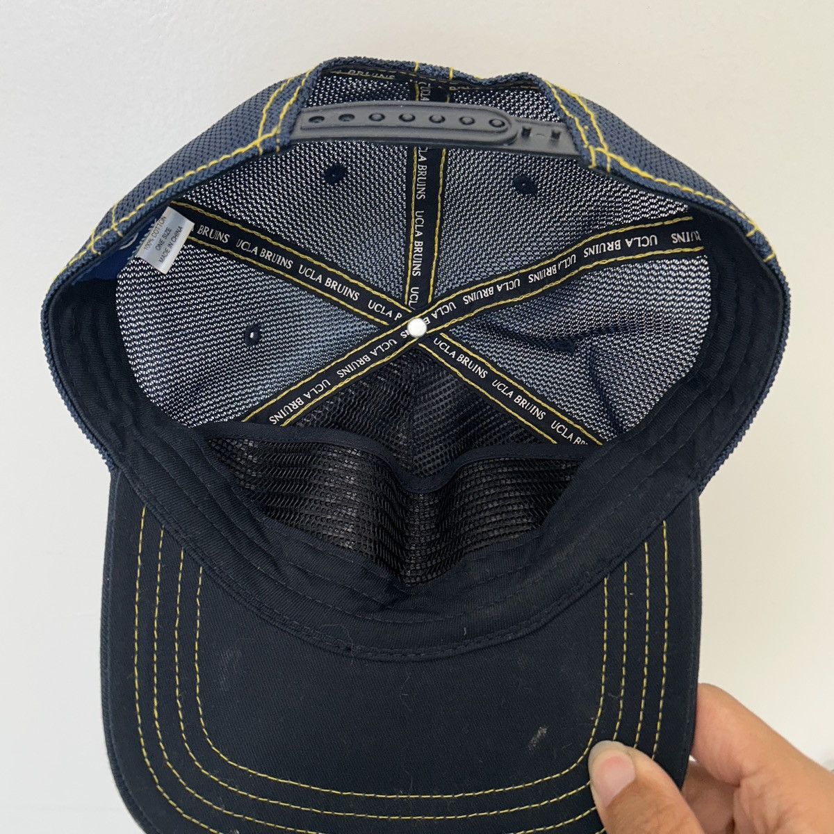 Vintage Vintage UCLA hats Size ONE SIZE - 3 Thumbnail