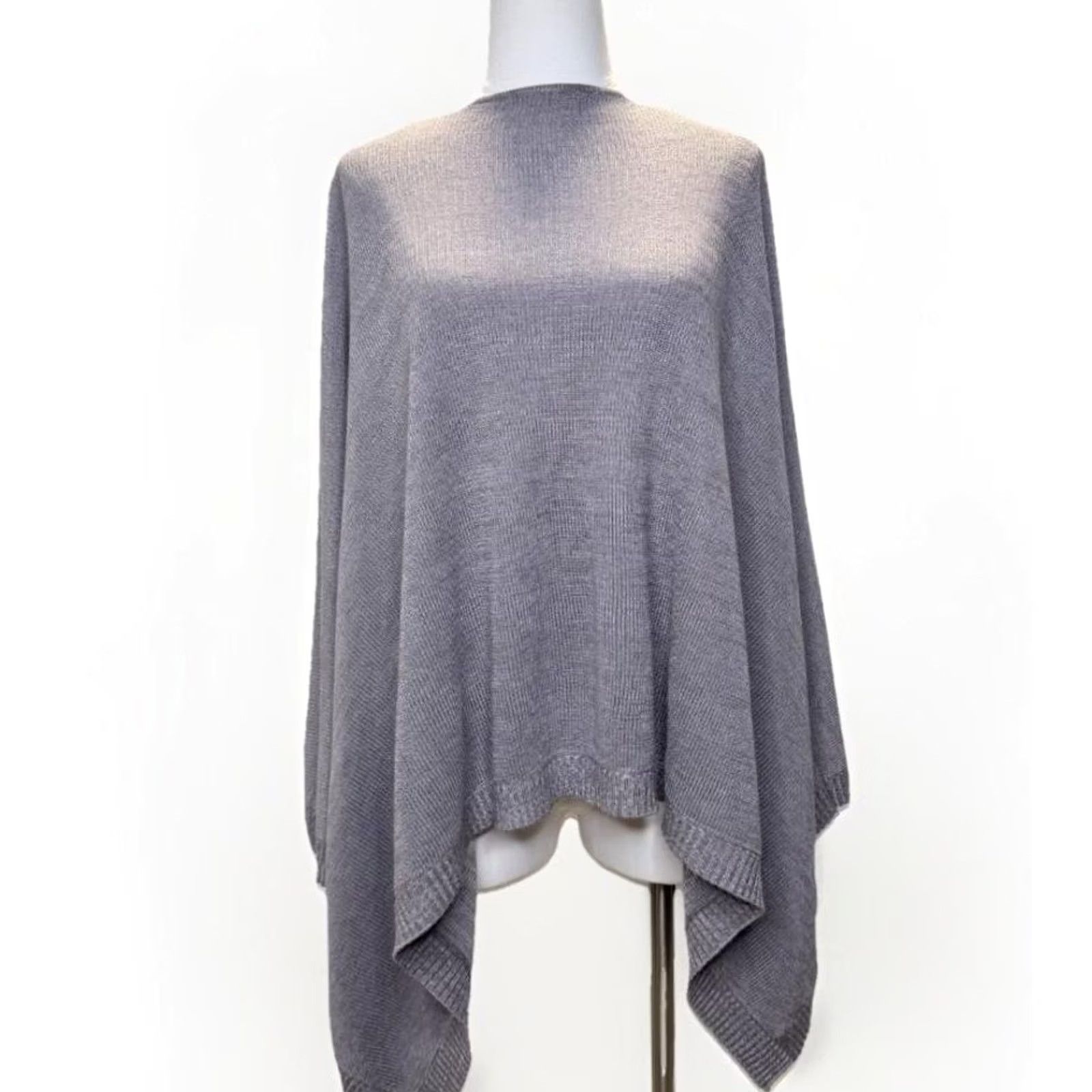 Lululemon VINTAGE Lululemon Forward Flow Cape Womens One Size Asymmetrical Hem Wrap Pullover Gray Size ONE SIZE - 3 Thumbnail