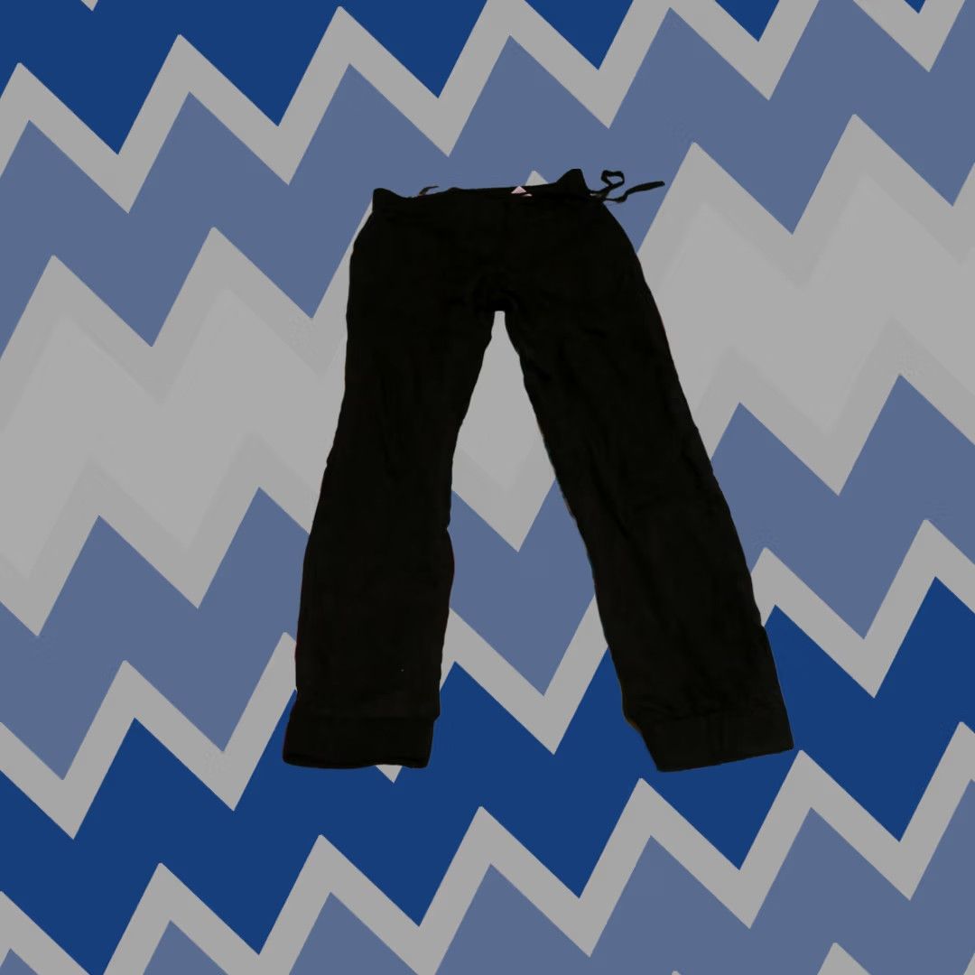 Banana Republic Banana Republic Heritage Tencel Utility Jogger Pants Women's 4 Black Lyocell Knit Slim Pockets Drawstring 27 Inseam Casual Beach 90s? Size 27" / US 4 / IT 40 - 1 Thumbnail