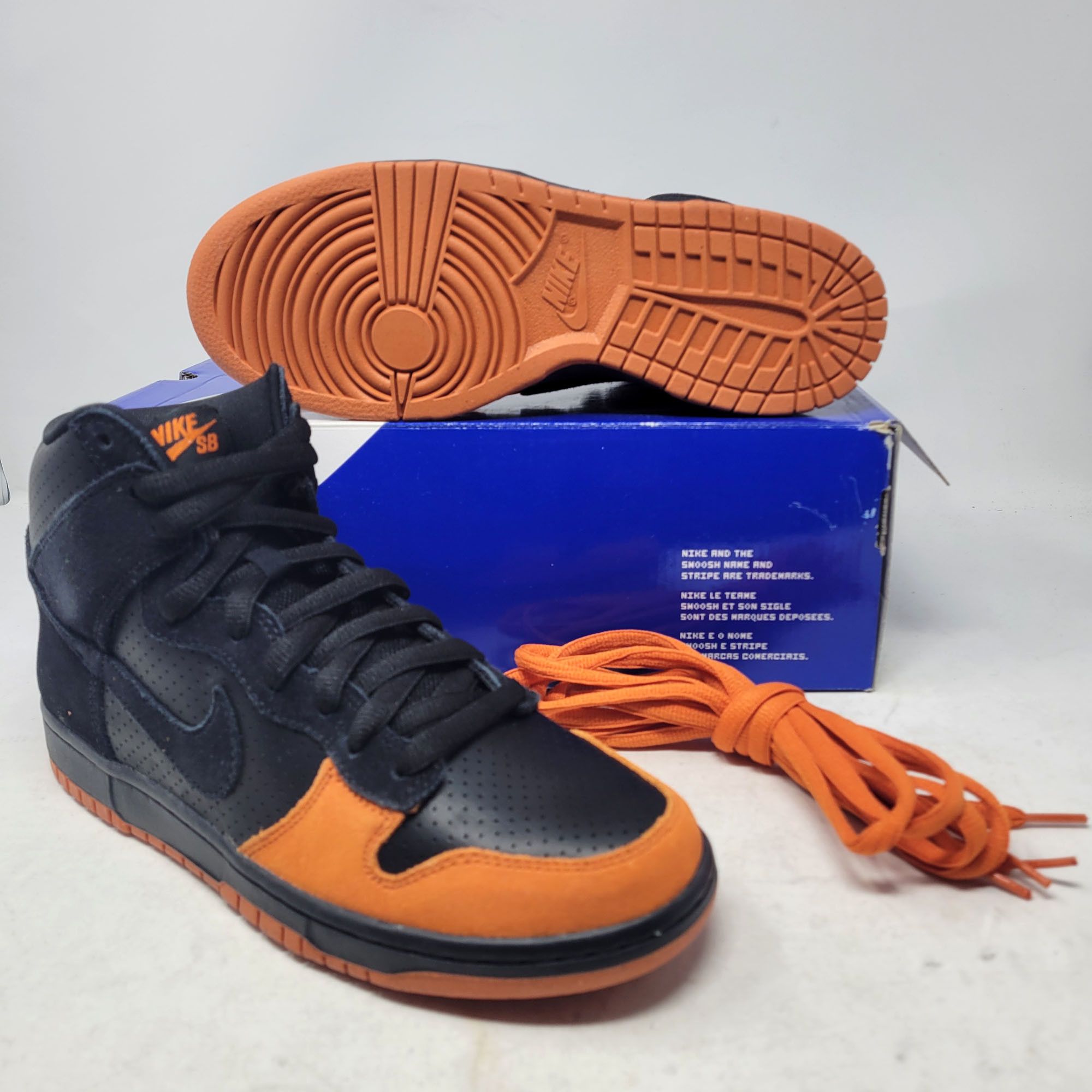 image of Nike Sb Dunk High Black Solar Orange Halloween 305050-005 8 Shoes in Black/Solar Orange, Men's