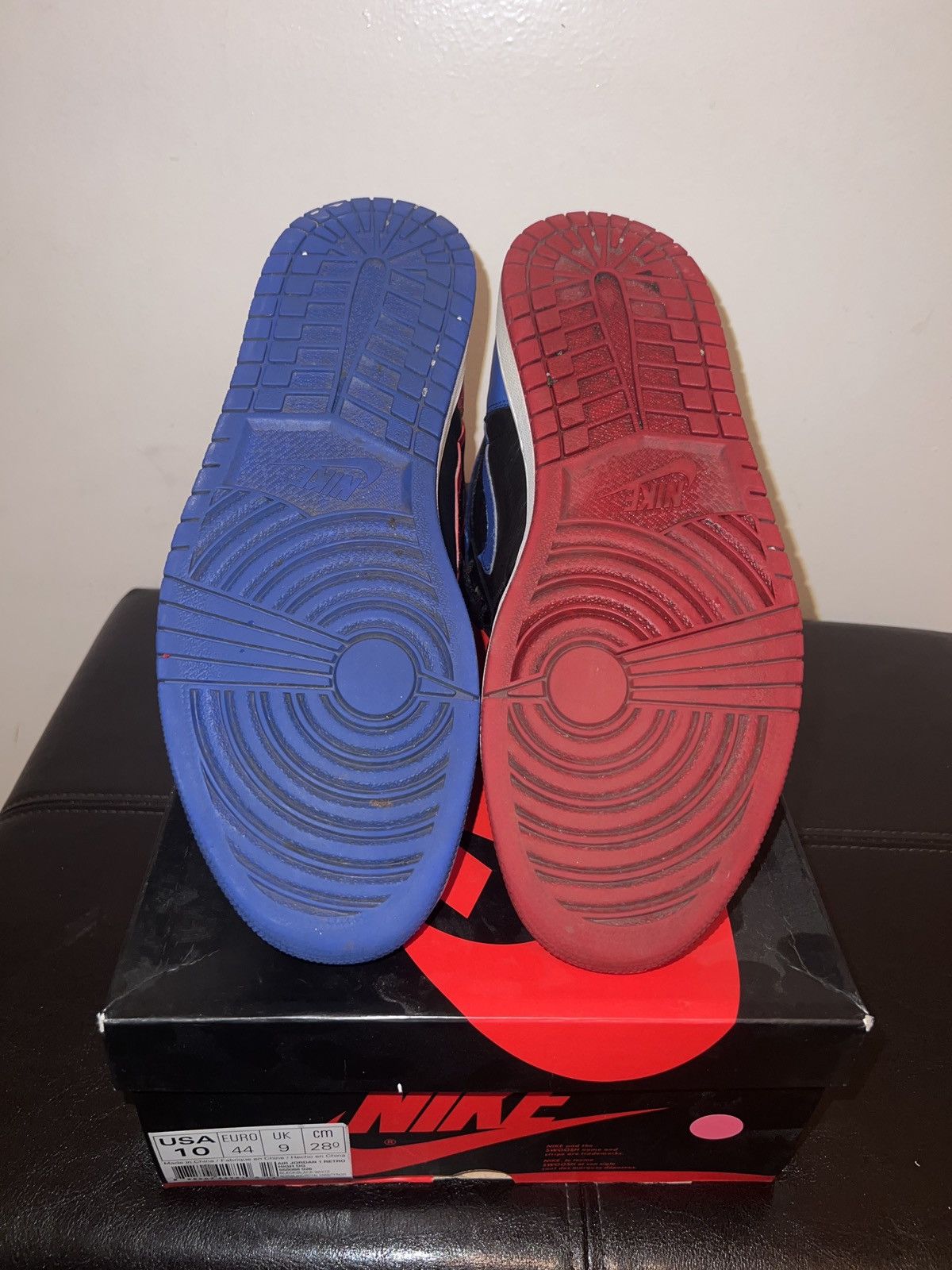 Nike Jordan 1 Top 3 Size US 10 / EU 43 - 5 Thumbnail