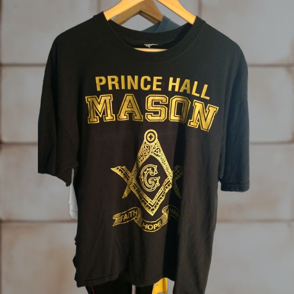 Prince VINTAGE Freemason Prince Hall Chapter Black T-shirt XL Gold Lettering Mens Shirt Size US XL / EU 56 / 4 - 1 Thumbnail