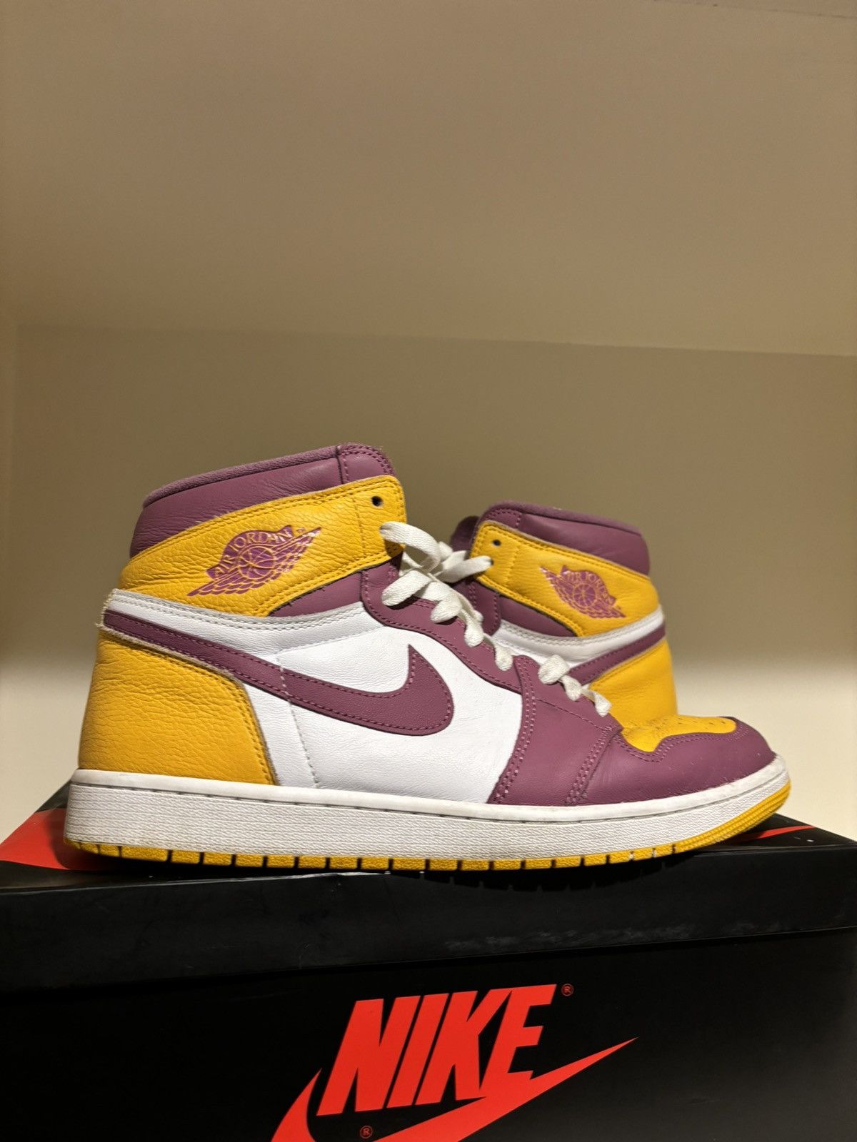 Jordan Brand Jordan 1 brotherhood size 12 Size US 12 / EU 45 - 2 Thumbnail