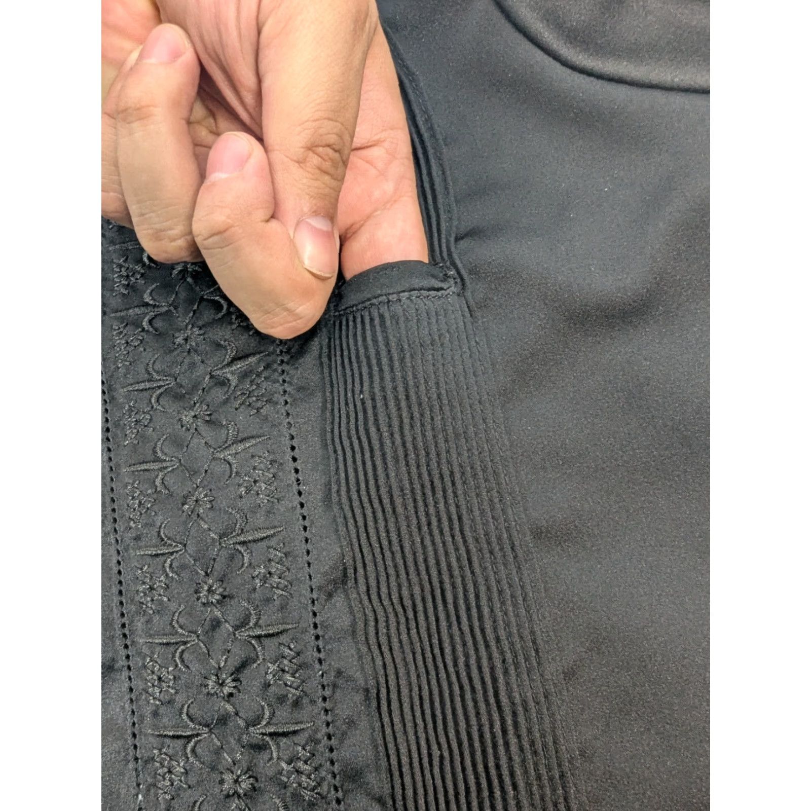 Vintage VINTAGE Guayabera San Lorenzo Copacabana Men's Black Cigar Pocket Shirt Size 38 Size US M / EU 48-50 / 2 - 2 Thumbnail