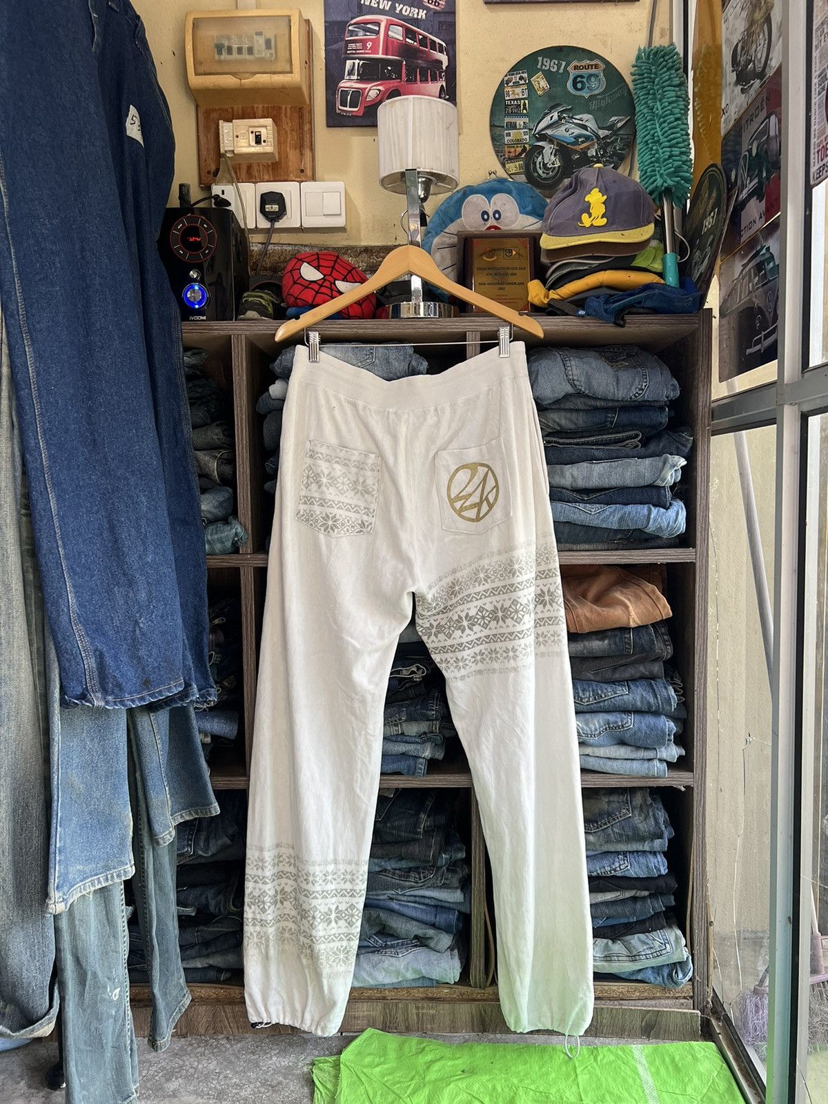 🔥24 Karats Exile Tower of Wish Sweatpants
