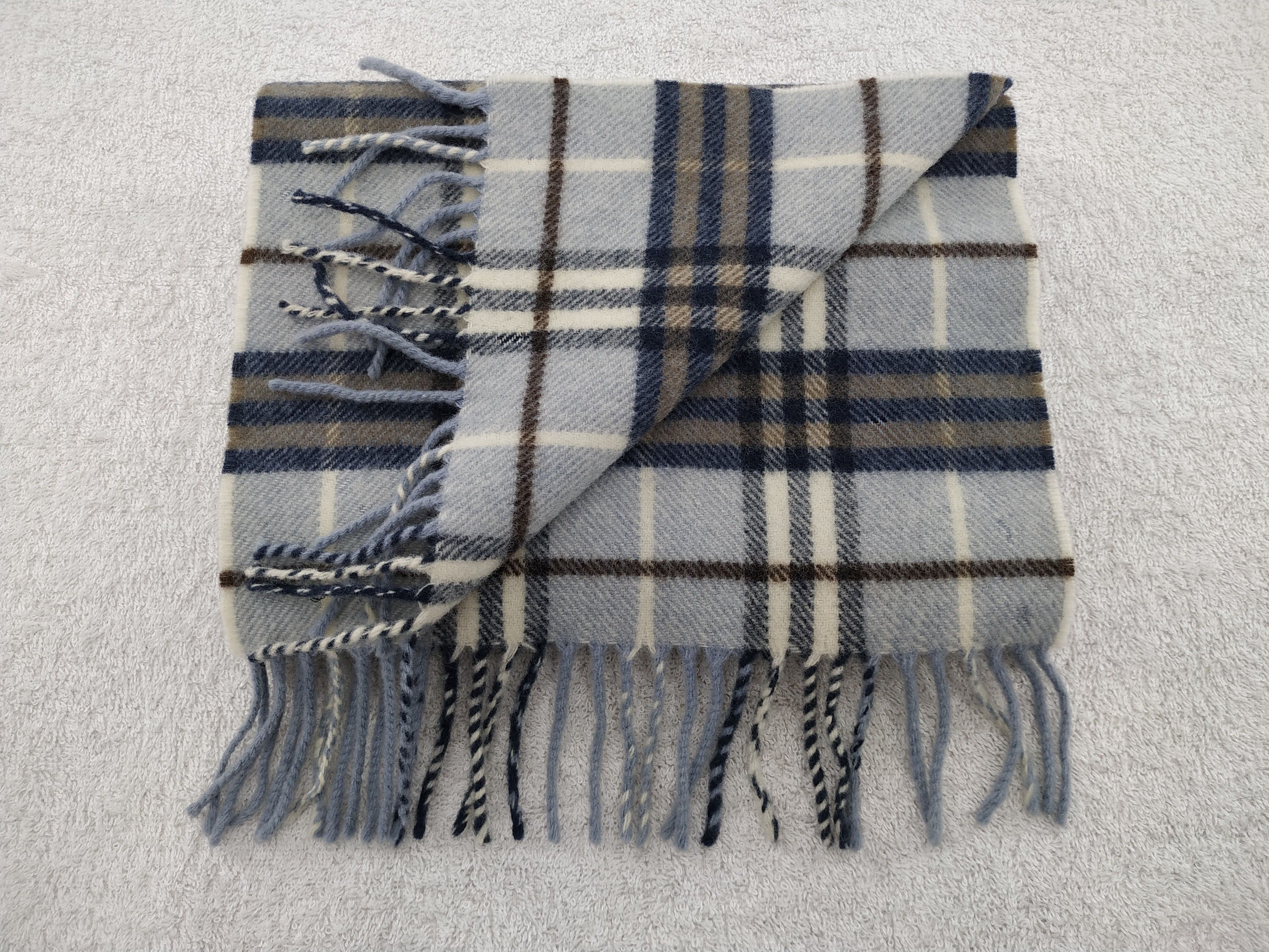 Burberry Vintage Burberry Scarf/Muffler/Neckwear MF307 Size ONE SIZE - 4 Thumbnail