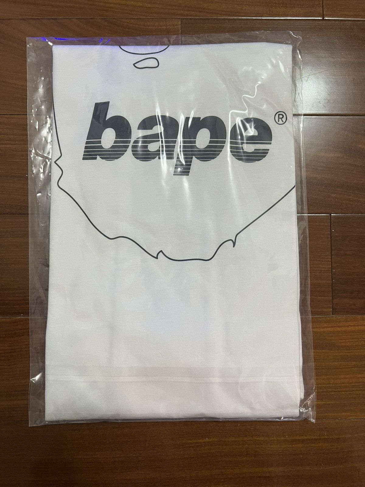 Bape BAPE new year bag 2025 Ape Head Tee White Size US L / EU 52-54 / 3 - 4 Thumbnail