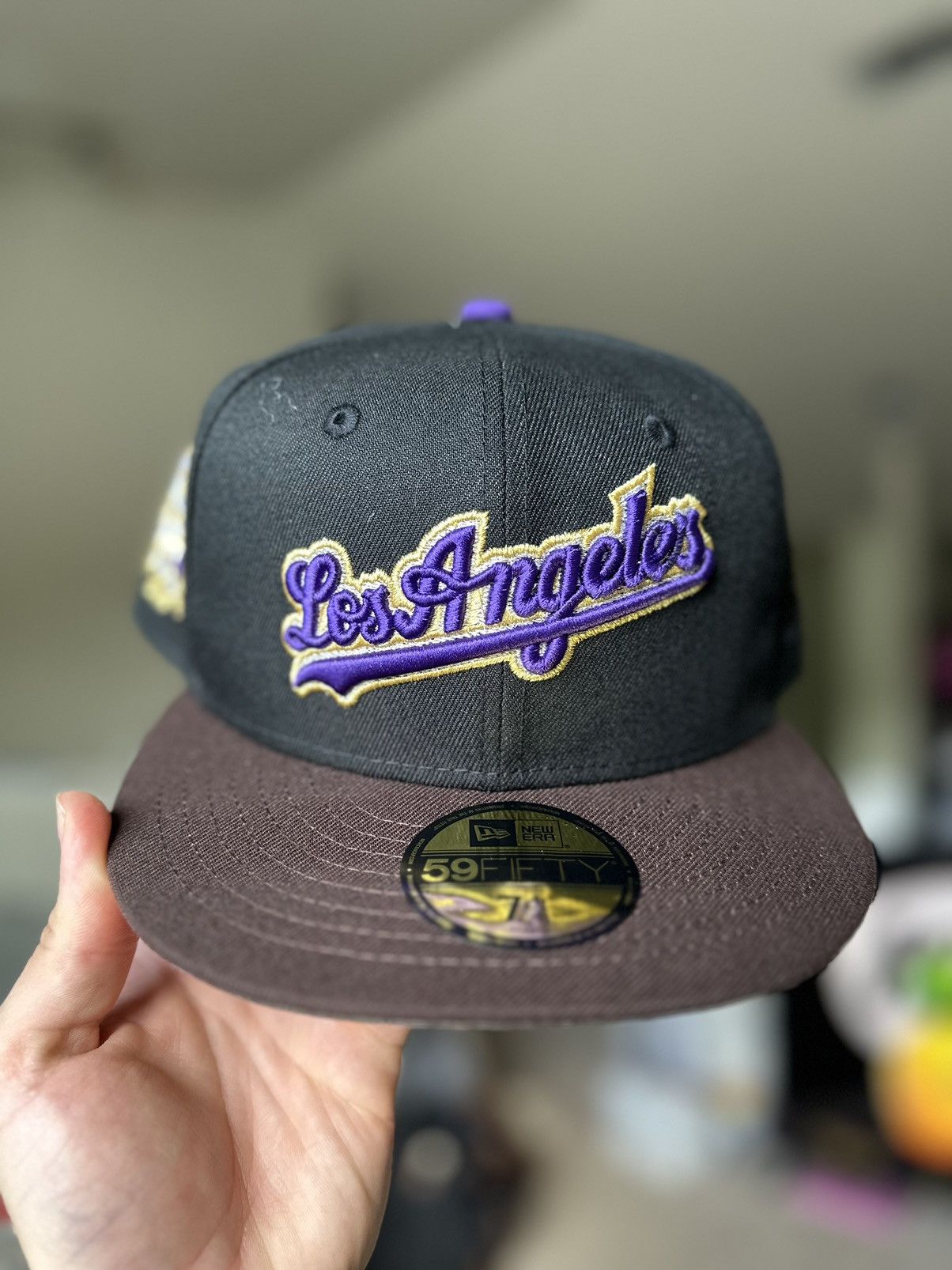 image of Vintage Los Angeles Dodgers Script 40Th Ann Xtremewear 7 1/4 in Black, Men's