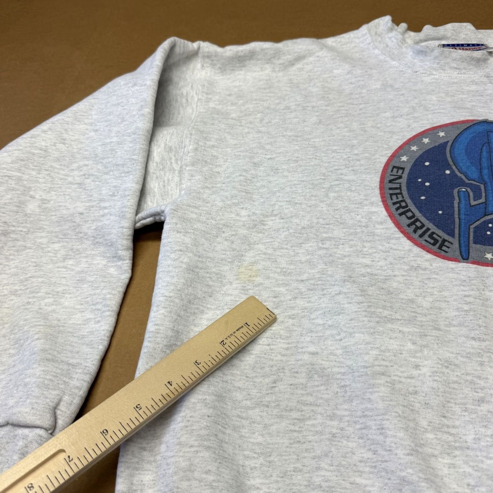 Hanes VINTAGE Hanes Sweatshirt Mens Medium Gray Star Trek Enterprise 2004 Fleece Shirt Mens Size US M / EU 48-50 / 2 - 2 Thumbnail