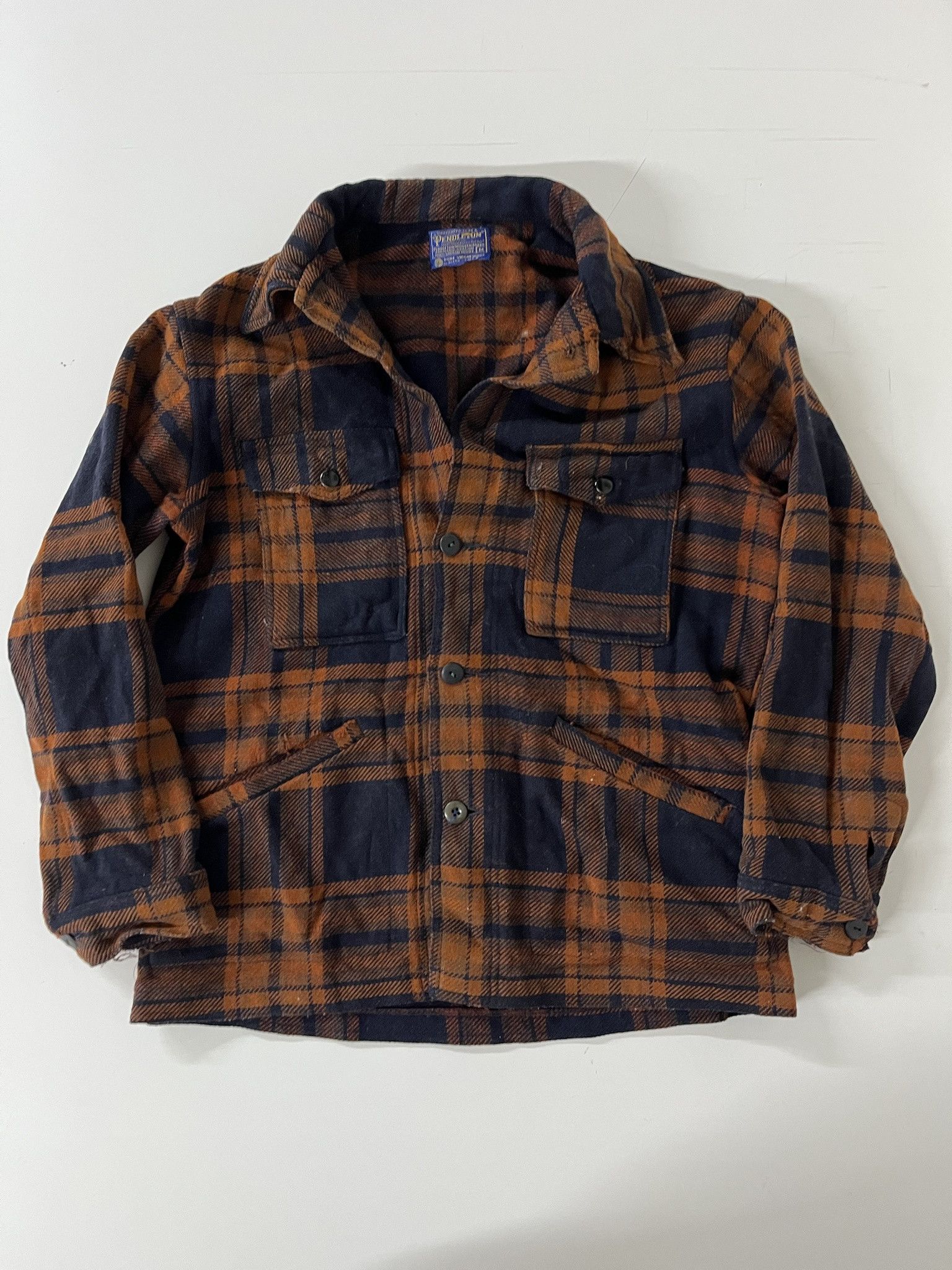Flannel × Pendleton × Woolrich Woolen Mills Vintage 90s Pendleton Thick Navy Orange Plaid Flannel Shirt Size M Size US M / EU 48-50 / 2 - 1 Thumbnail