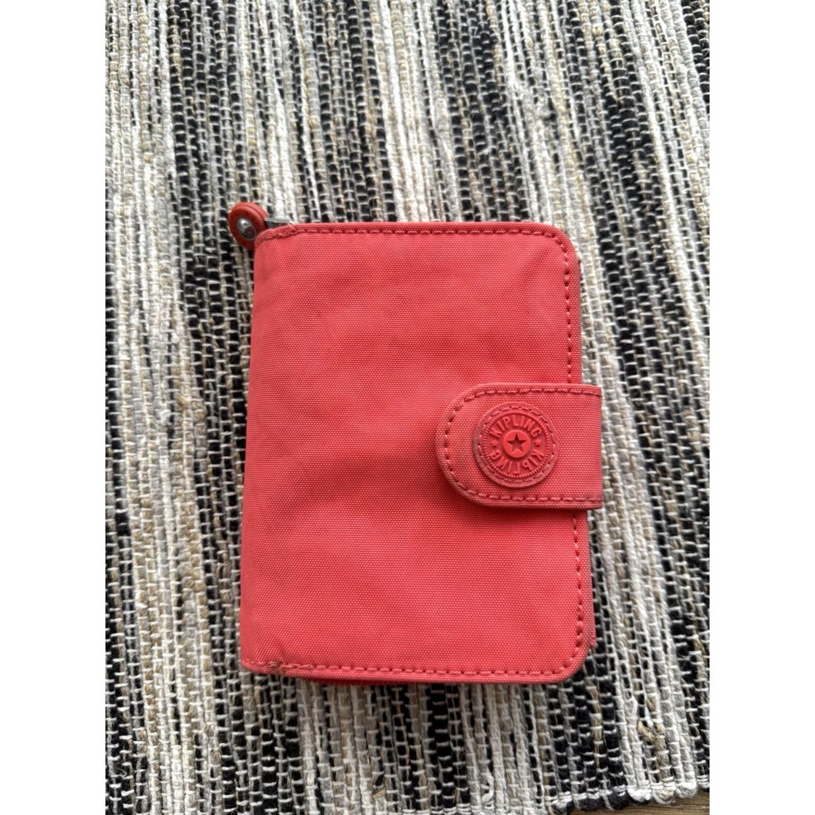 Vintage VINTAGE Kipling Wallet Unisex Wallet Denim Pink 90s Bohemian Hip Hop Streetwear Casual Gift Womens Mens Size ONE SIZE - 2 Thumbnail