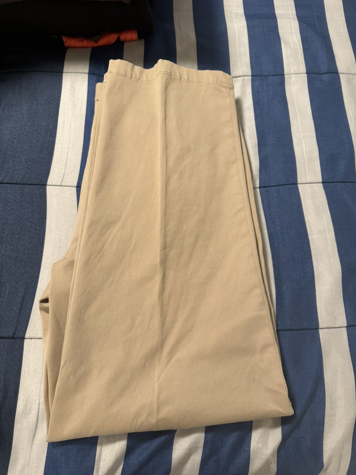 Banana Republic Banana Republic Straight Rapid Movement Chino Sand Khaki Size US 42 / EU 58 - 2 Thumbnail