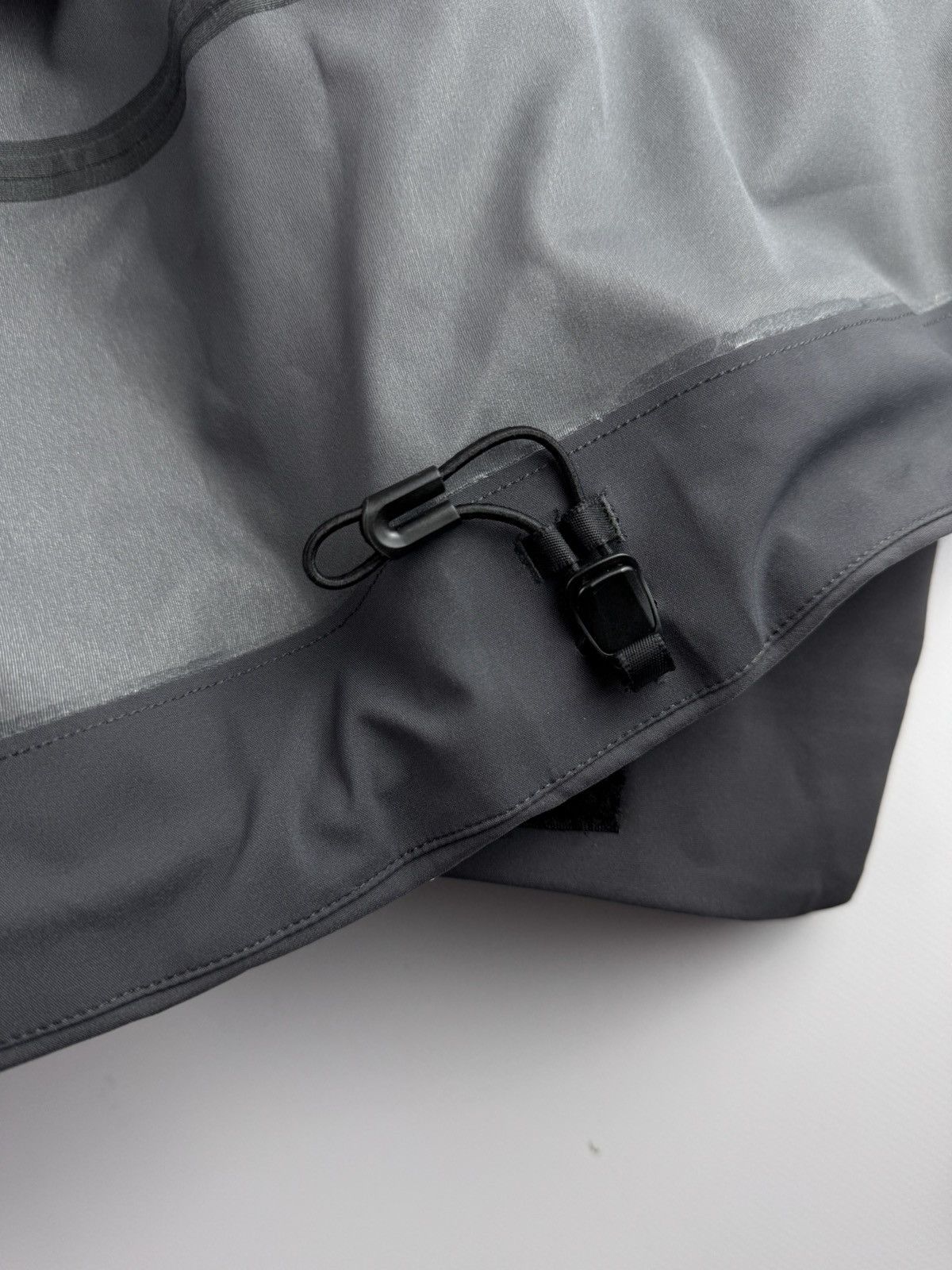 66 North 66° North Skaftafell Gore-Tex Infinium Jacket in Lava Size US M / EU 48-50 / 2 - 13 Thumbnail