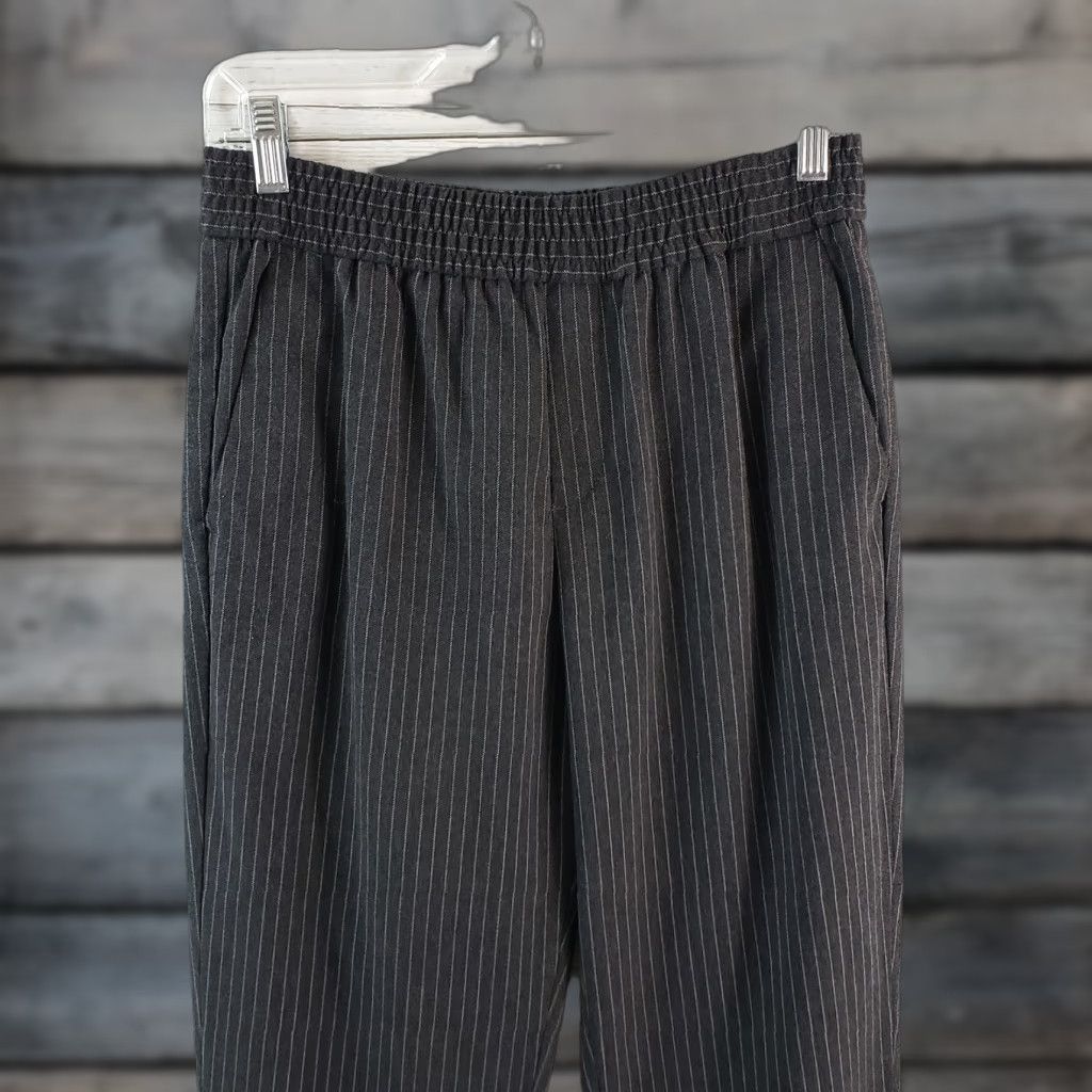 Banana Republic VINTAGE Banana Republic Womens Pull On Pants Sz 6 Gray Striped High Rise Size 28" / US 6 / IT 42 - 1 Thumbnail