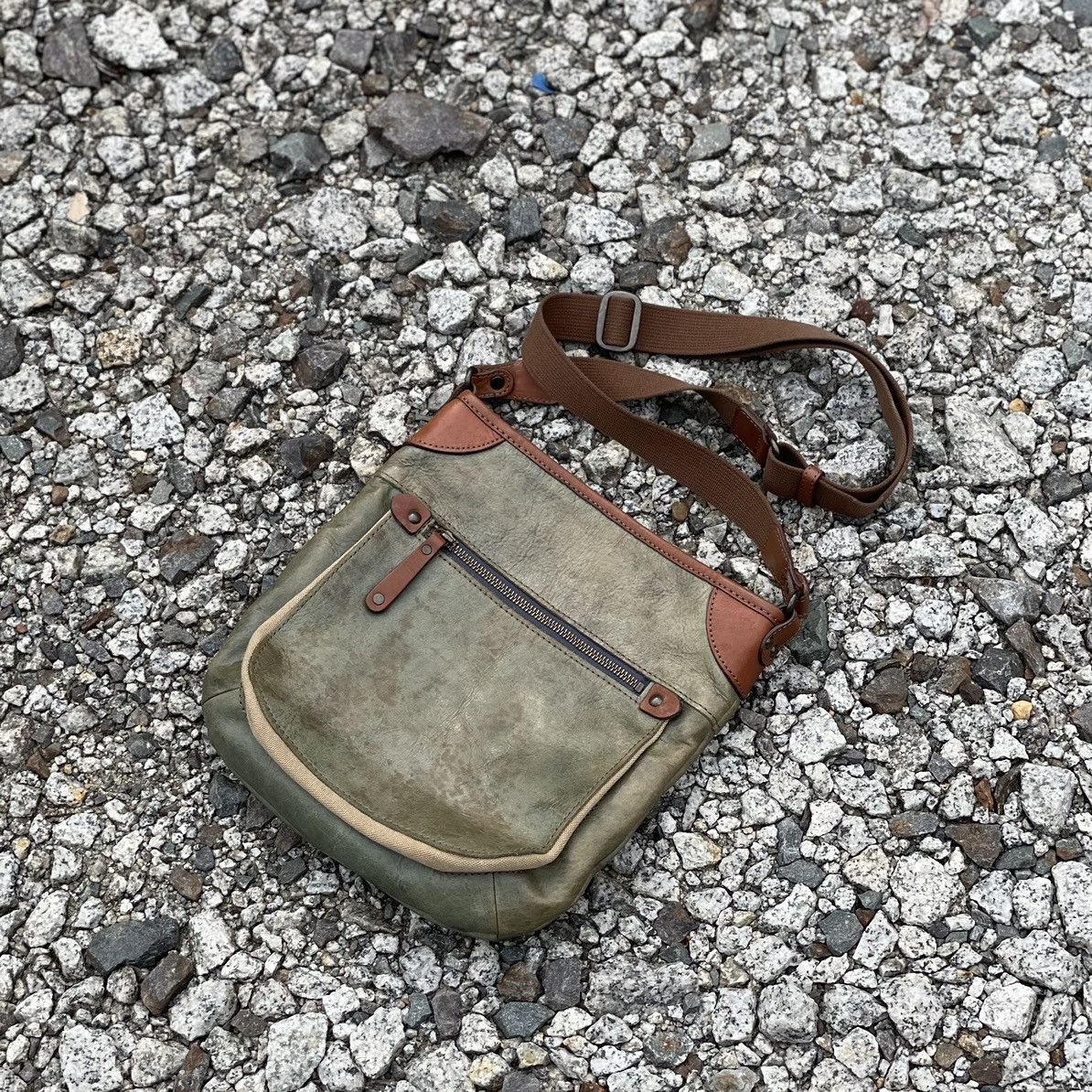 Japanese Brand × Leather C'omodo + plust Leather Sling Bag Size ONE SIZE - 1 Thumbnail