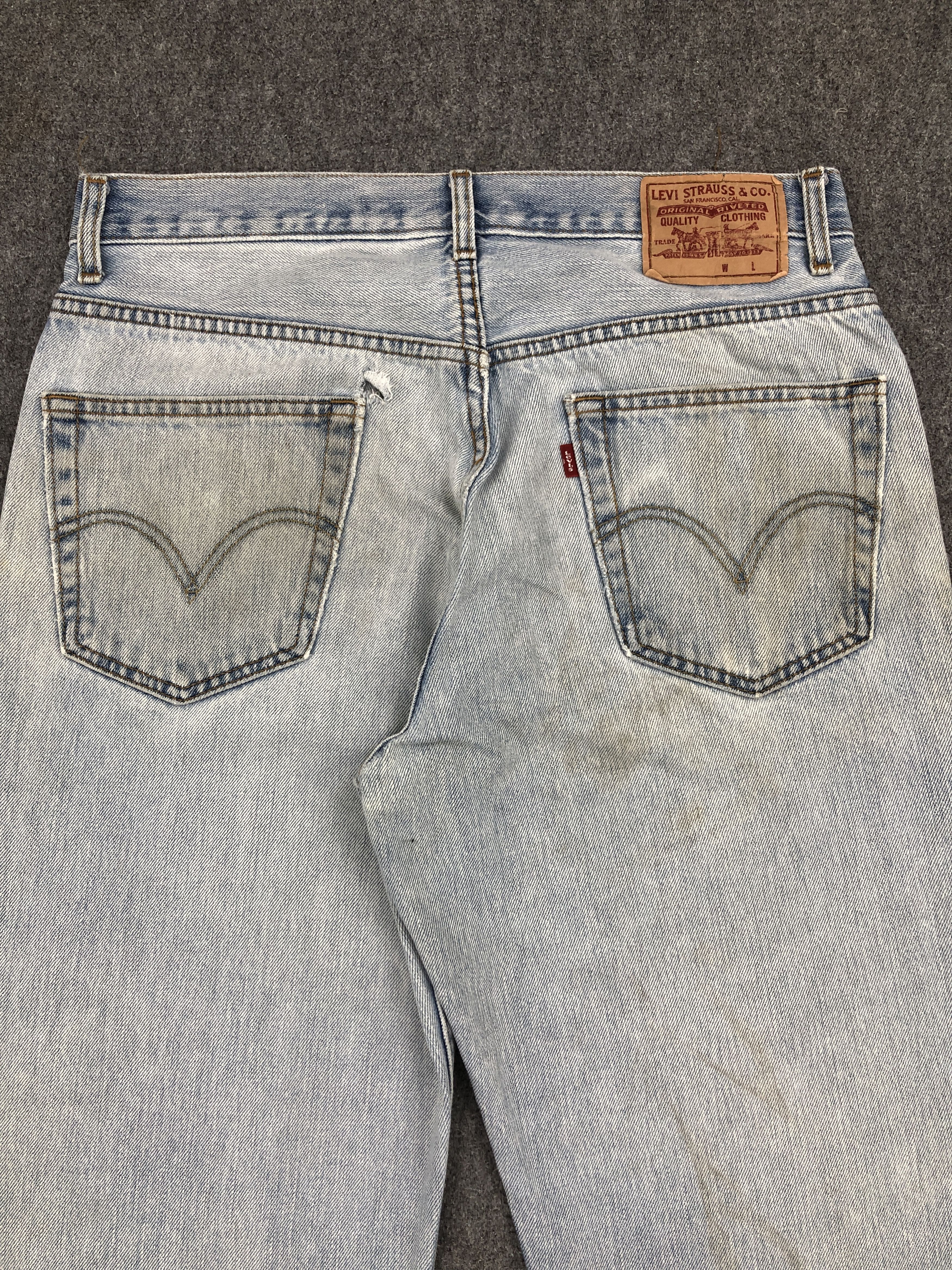 Levi's × Vintage Vintage Levis 550 Light Washed Jeans Size US 33 - 4 Thumbnail