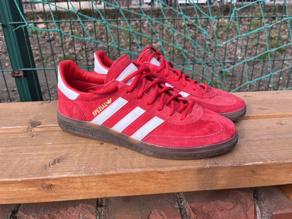 image of Sneakers Adidas Handball Spezial in Red, Men's (Size 10)