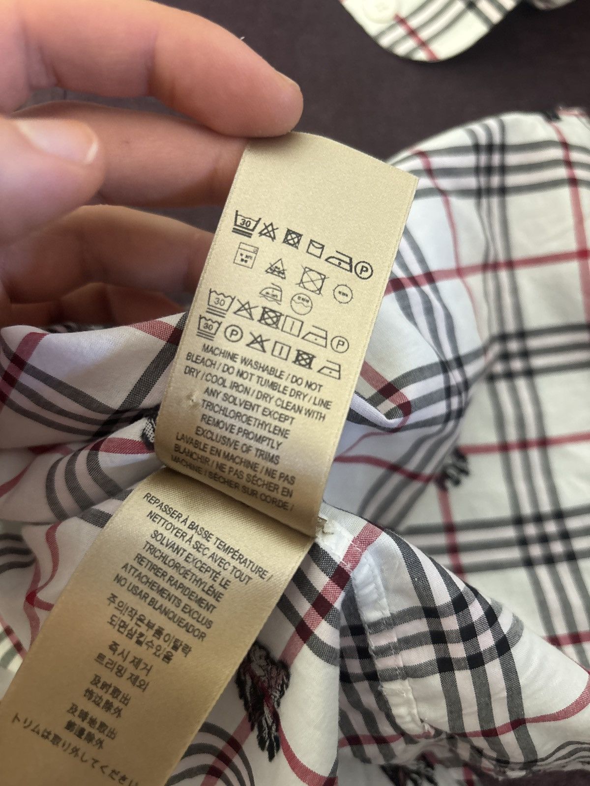 Burberry XXL Burberry White Button Up with Red and Black Plaid Size US XL / EU 56 / 4 - 4 Thumbnail