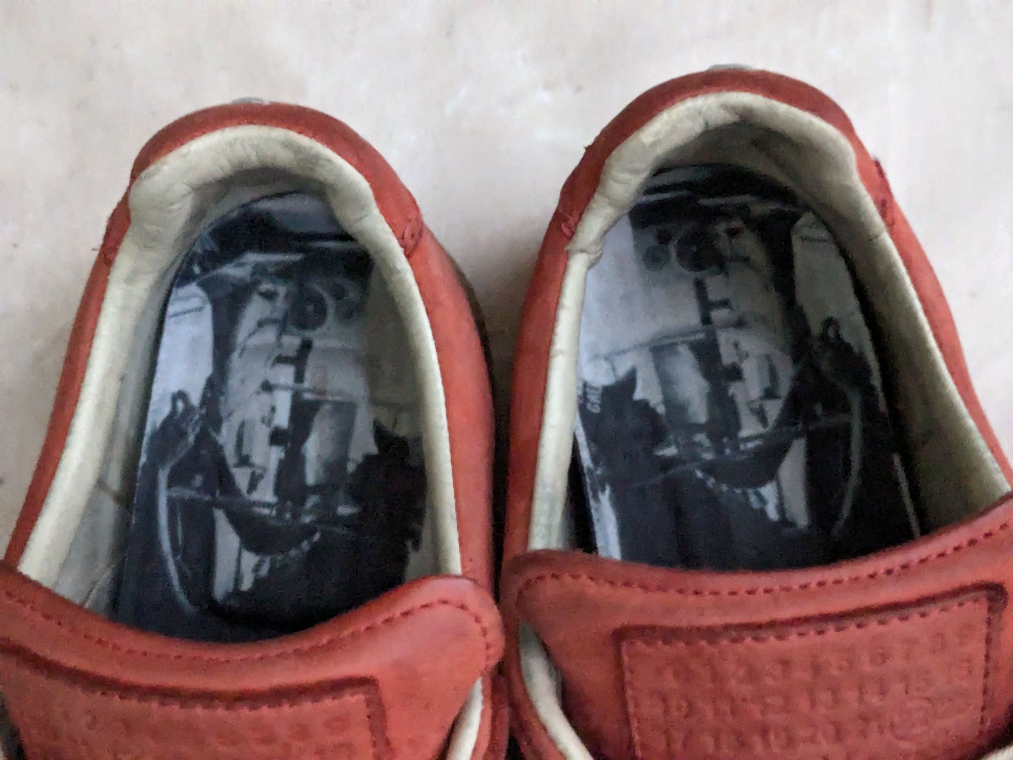 Maison Margiela Maison Margiela Replica GAT Red Paint Splatter 8 41 Low Tops Size US 8 / EU 41 - 7 Thumbnail