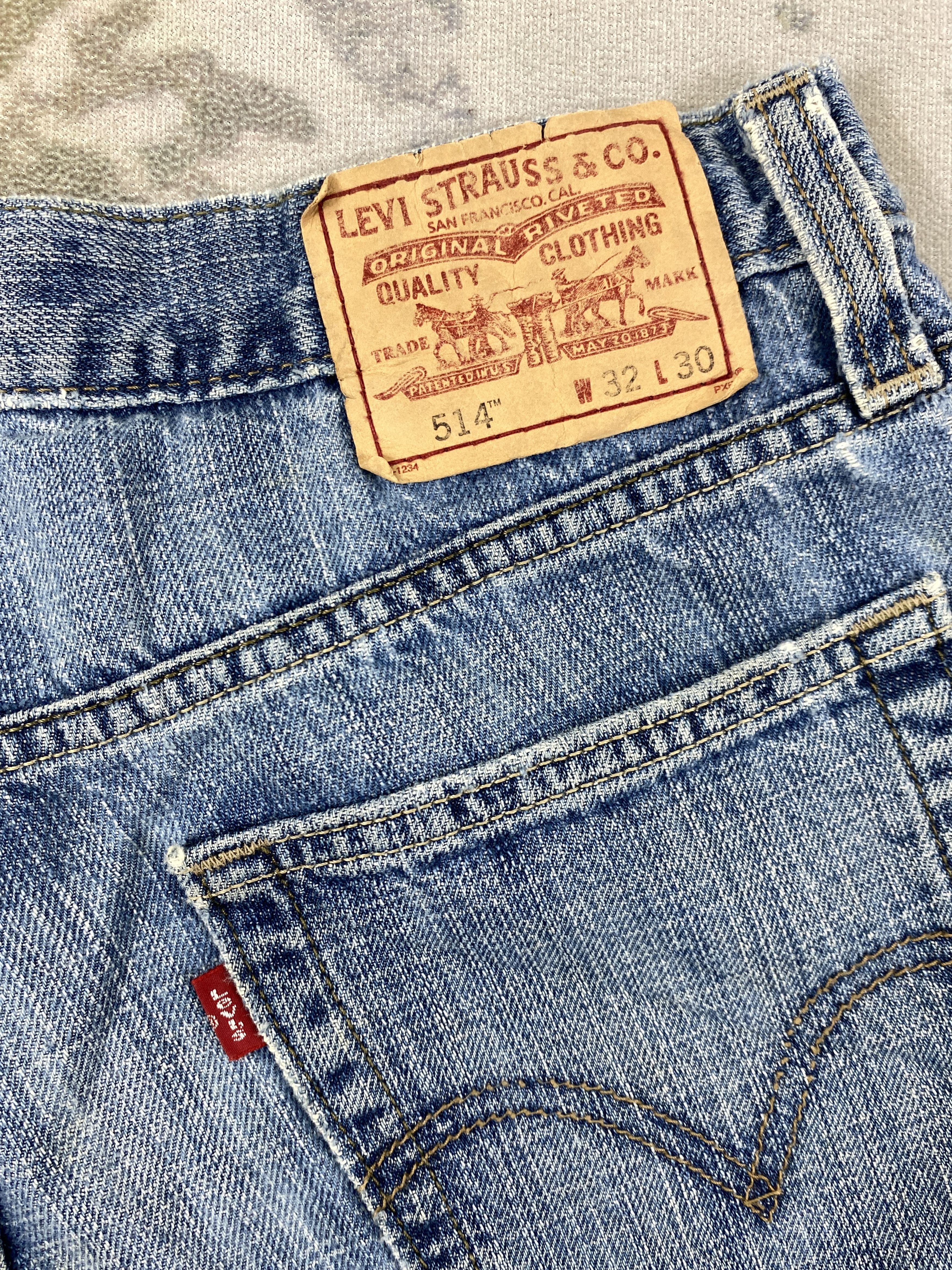 Levi's Distressed Blue Levi's 514 Jeans 33x32 Denim -JN2124 Size US 33 - 11 Thumbnail