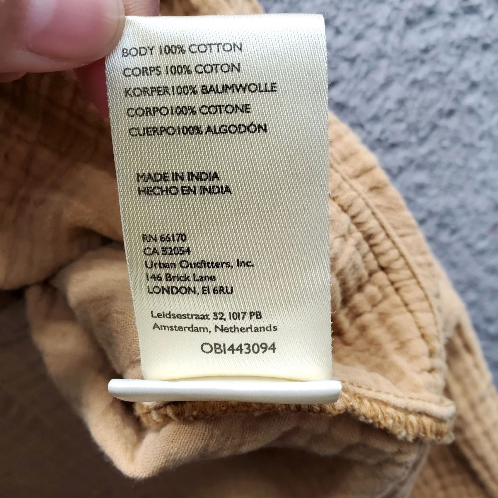 Vintage We The Free Frayed Shirt Womens XS Tan Textured Long Sleeve Pocket Button Front Size XS / US 0-2 / IT 36-38 - 7 Thumbnail