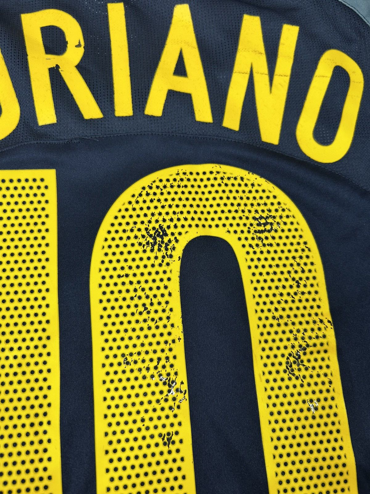 Nike Nike Adriano Inter Milan 2004 2005 2006 Third Soccer Jersey Size US M / EU 48-50 / 2 - 11 Thumbnail