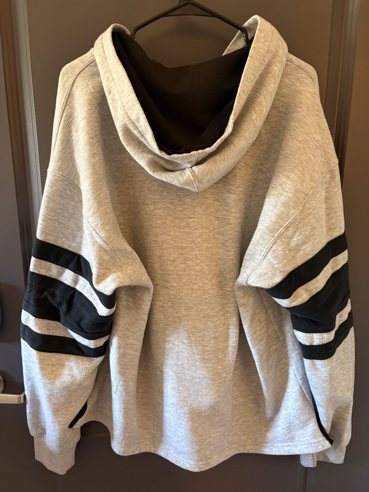DC XL DC Vegas hoodie Size US XL / EU 56 / 4 - 2 Thumbnail