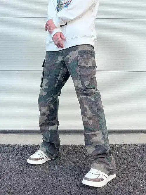 Jean camo cargo flare pants Size US 32 / EU 48 - 2 Thumbnail