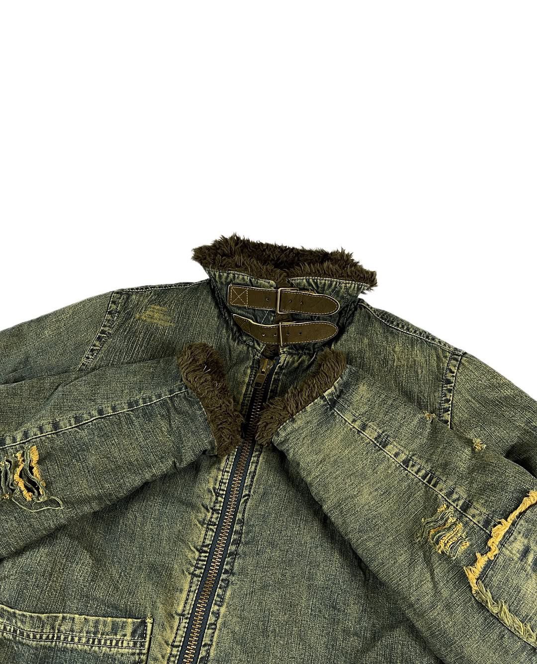 Japanese Brand Vintage Johnbull B-3 Distressed Denim Jacket Lined Fleece Size US L / EU 52-54 / 3 - 3 Thumbnail
