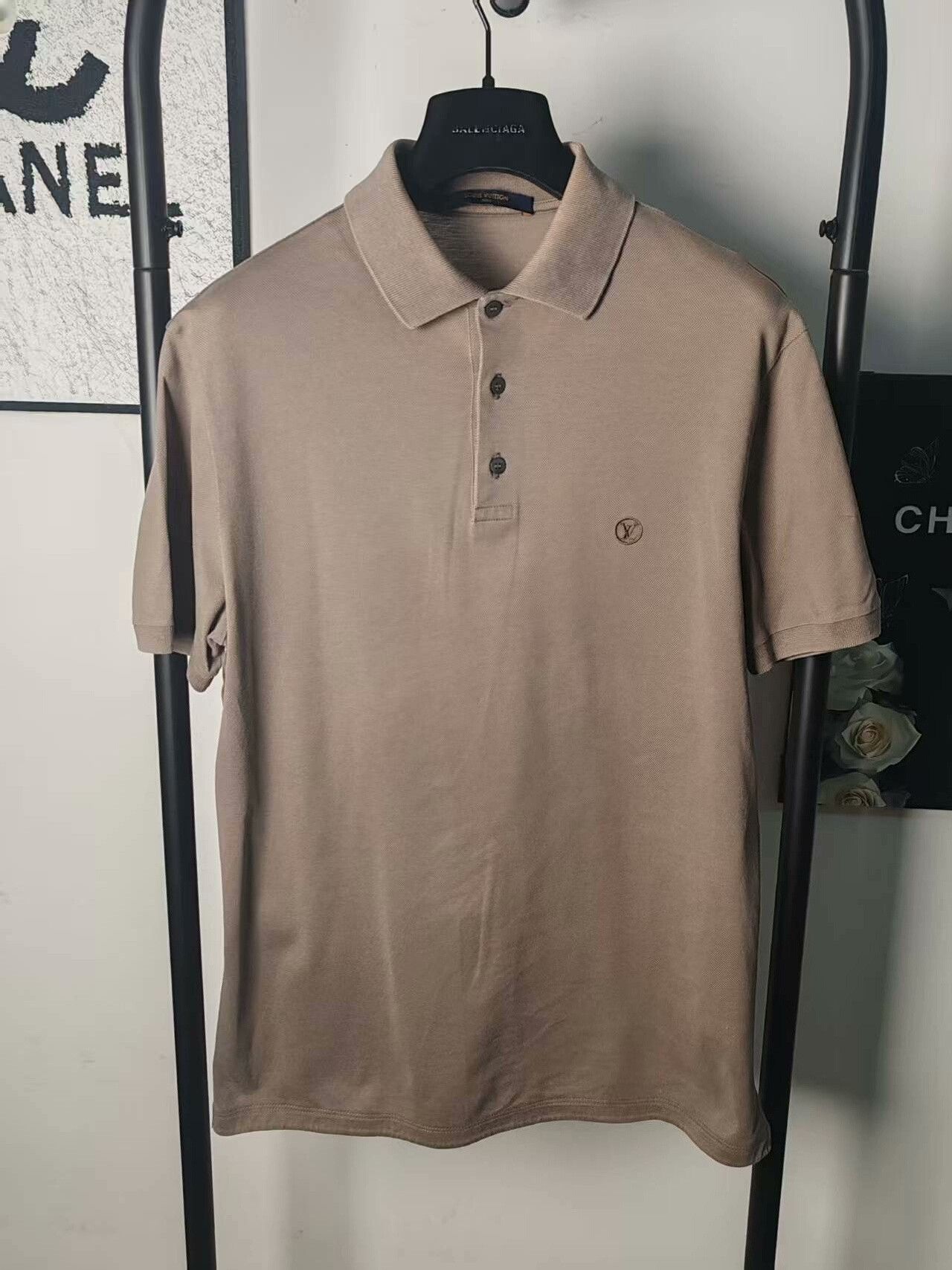 LVC Louis Vuitton Embroidered Logo Short Sleeve Shirt Size US M / EU 48-50 / 2 - 1 Thumbnail