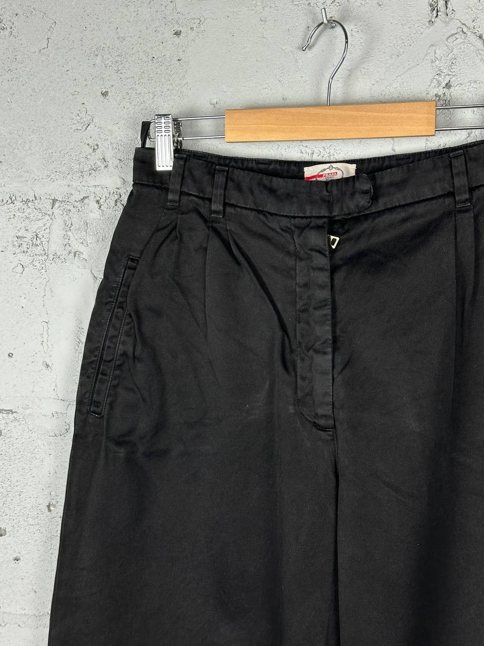 Prada Avant Garde Prada Black Culottes Pants Size 44 Size 30" / US 8 / IT 44 - 4 Thumbnail