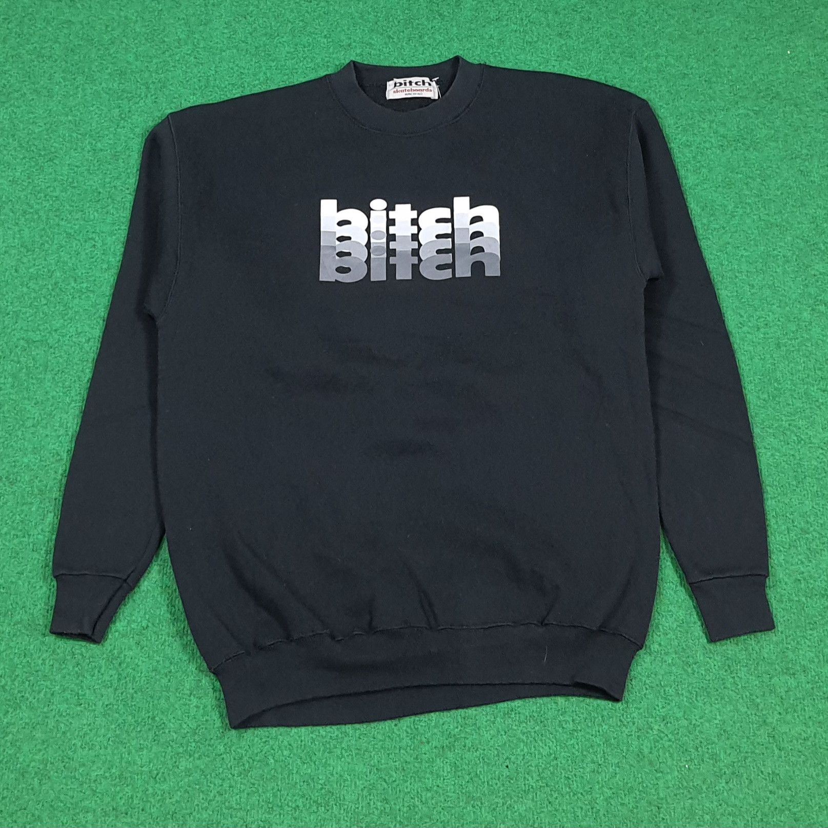 Vintage Vintage Bitch Skateboards Streetwear Sweatshirt C298N5 Size US S / EU 44-46 / 1 - 1 Thumbnail