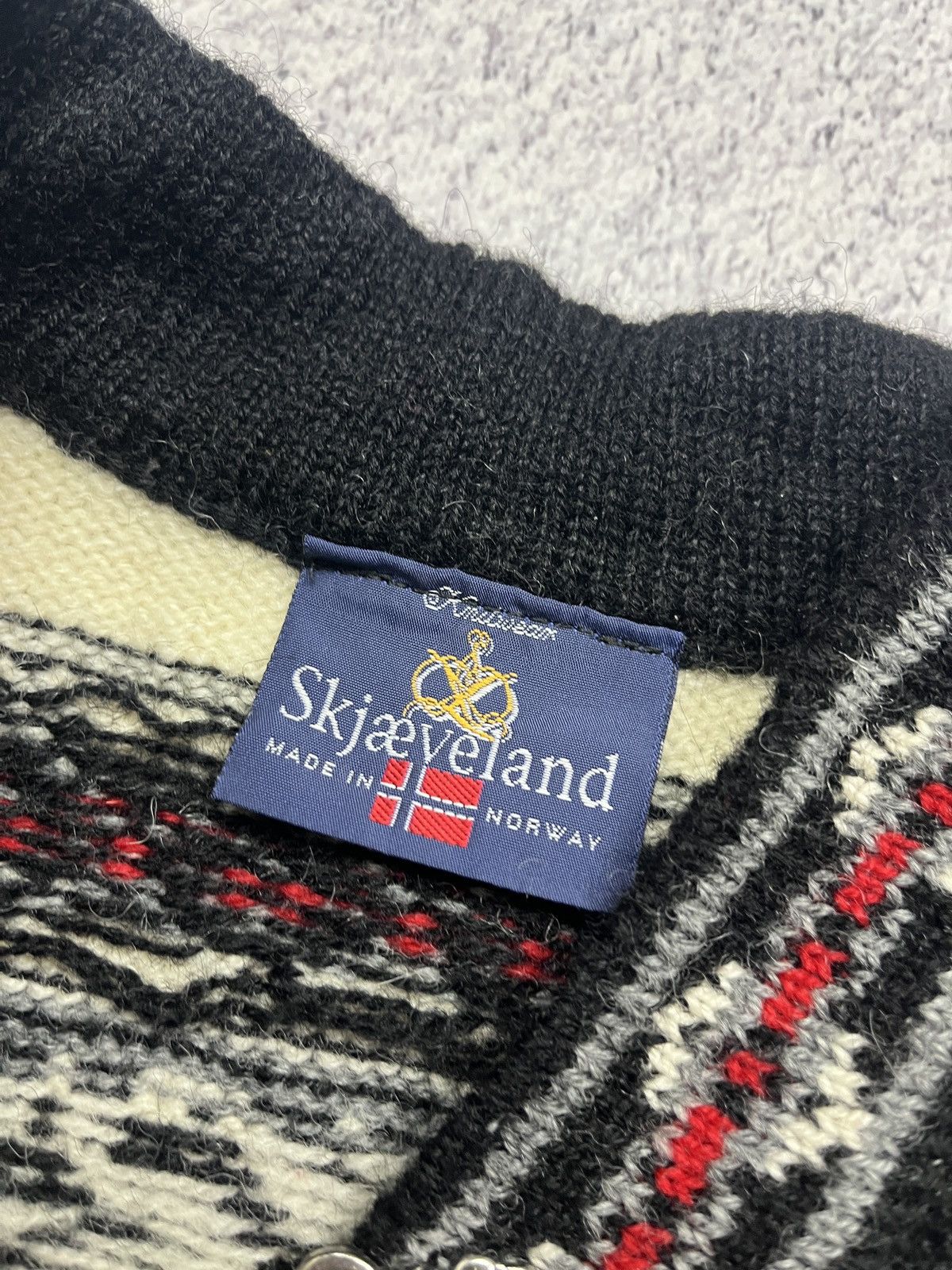 Vintage Vintage Skjaeveland Norway Cardigan Wool Sweater Metal Clips Size US M / EU 48-50 / 2 - 7 Thumbnail